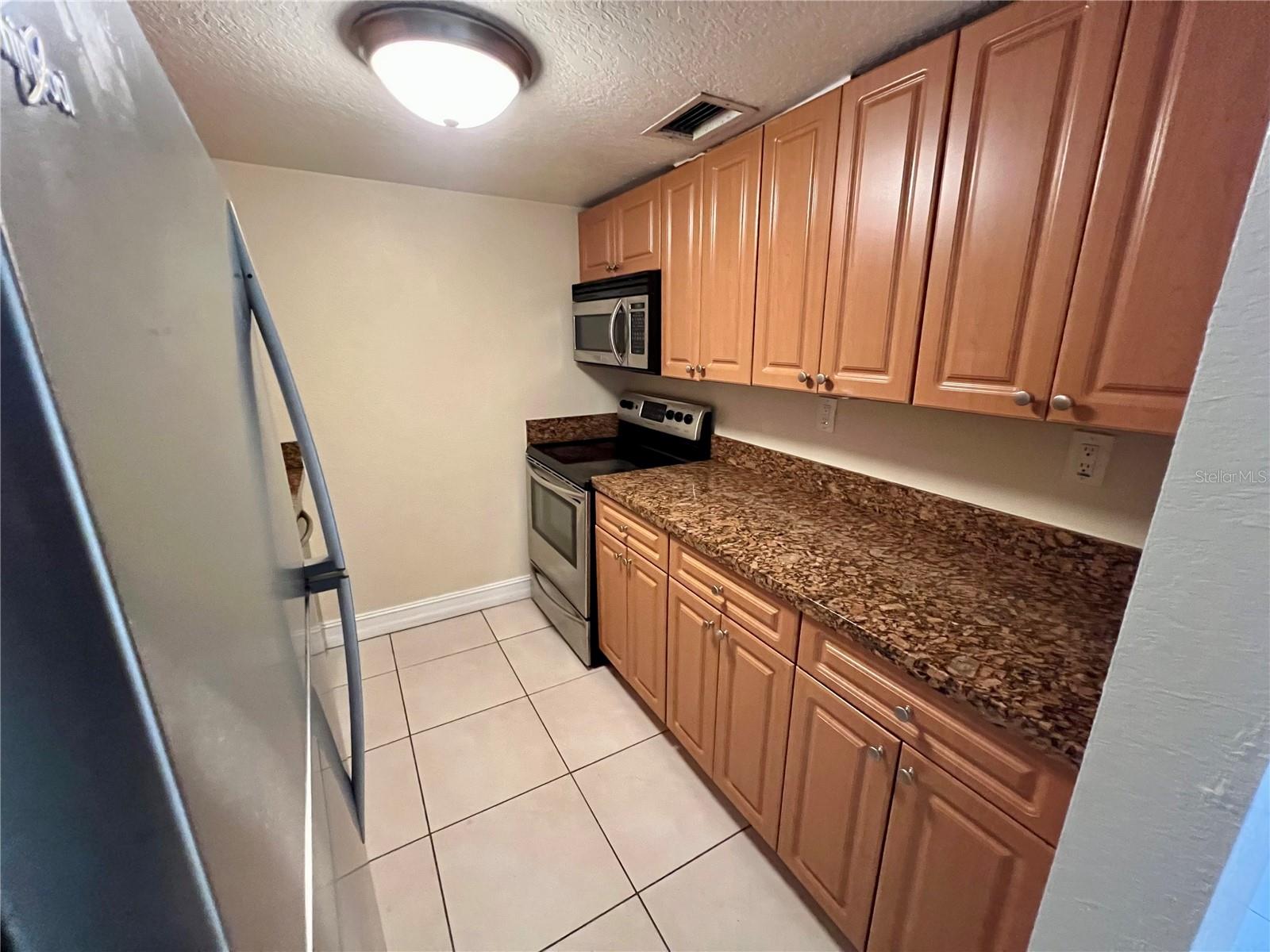 5221 BAYSHORE BLVD #29 — photo 8
