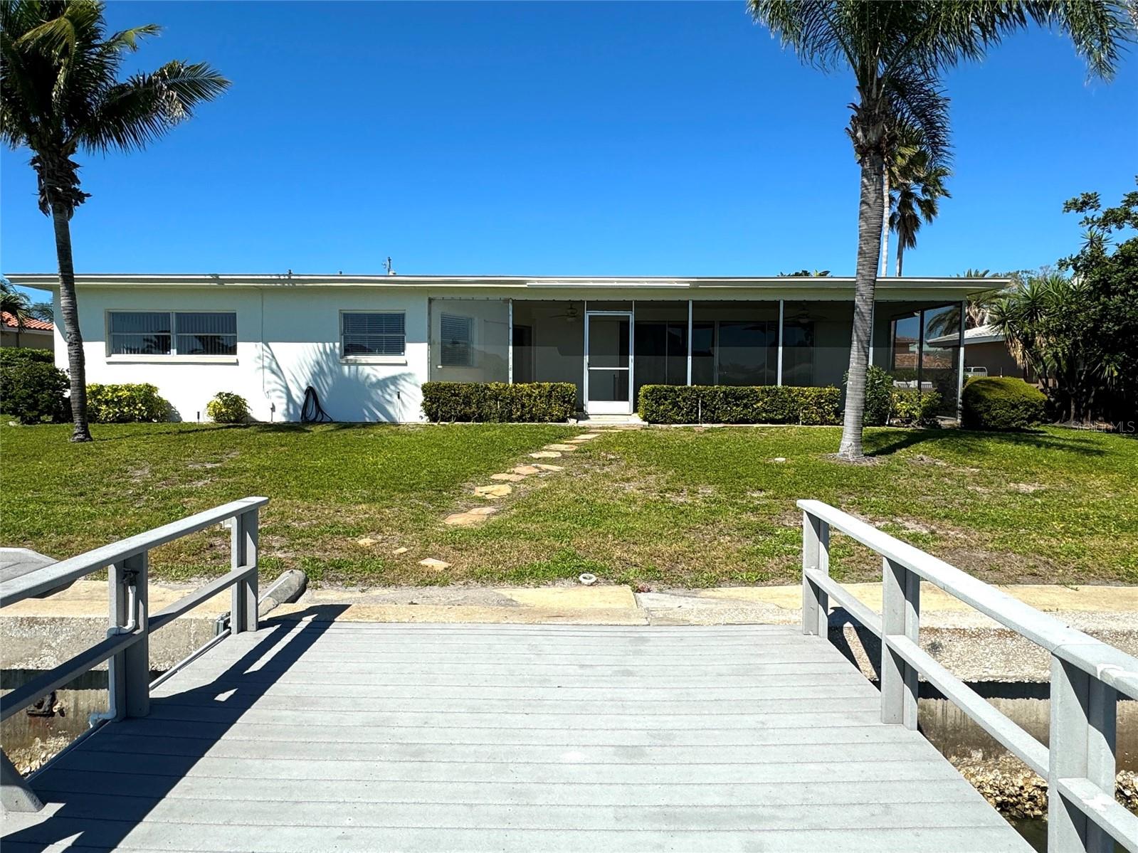 228 HOWARD DR — photo 10