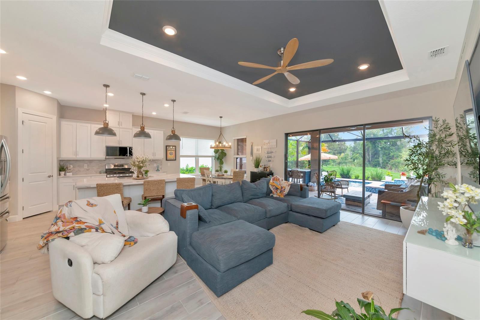 5119 CASERTA CT — photo 4