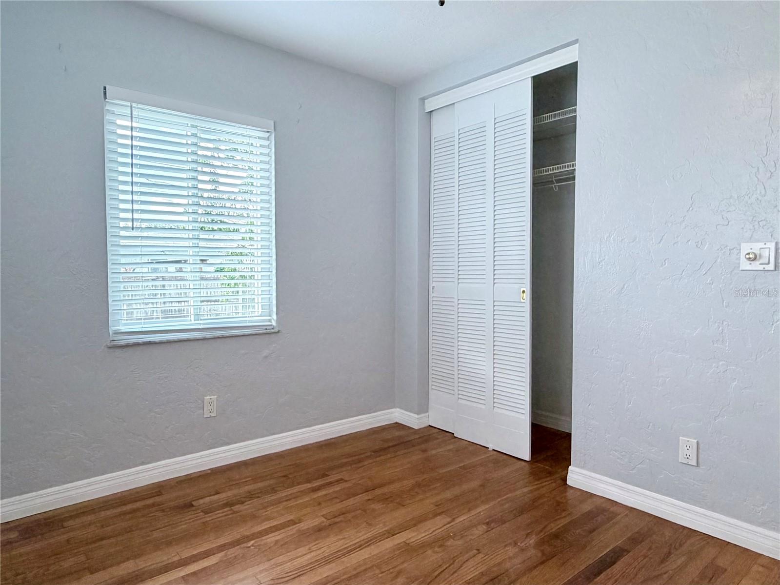 4320 YARDLEY AVE N — photo 12