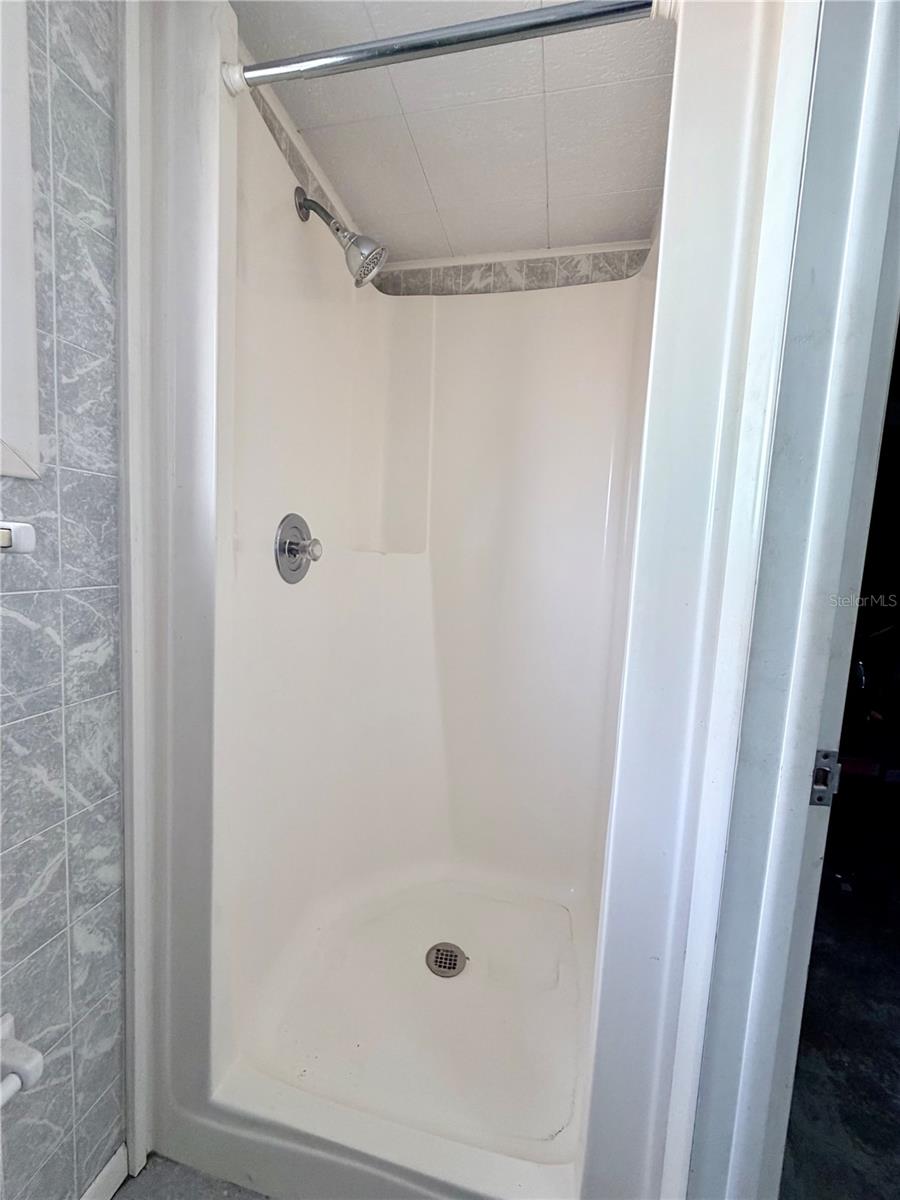 4320 YARDLEY AVE N — photo 27