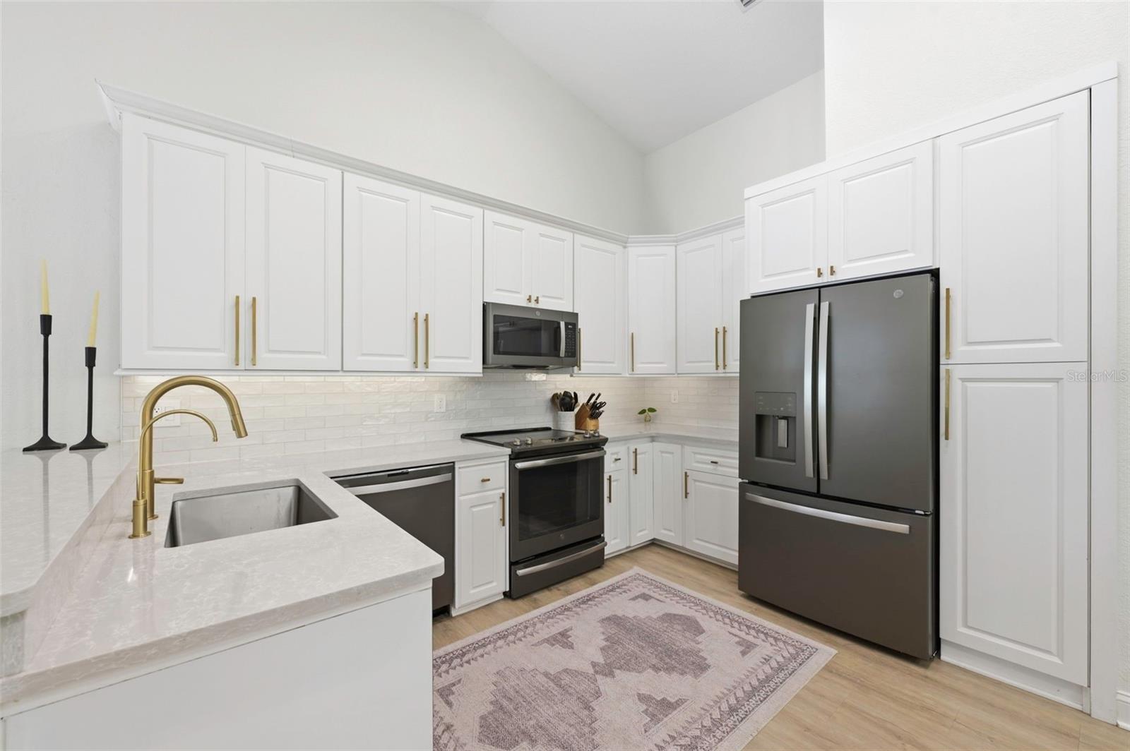 3347 LAKE SHORE LN — photo 5