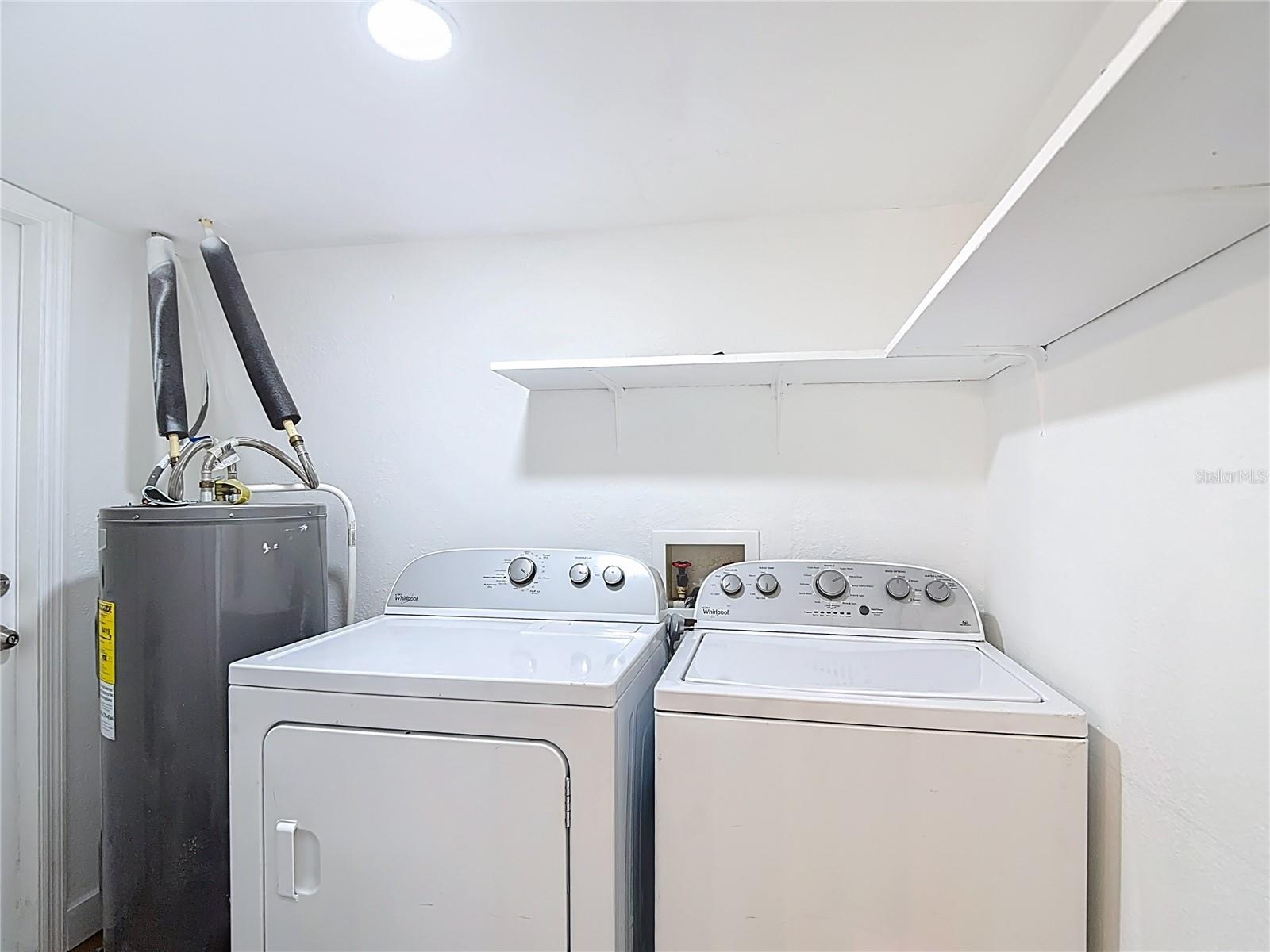 402 E VIRGINIA AVE — photo 29