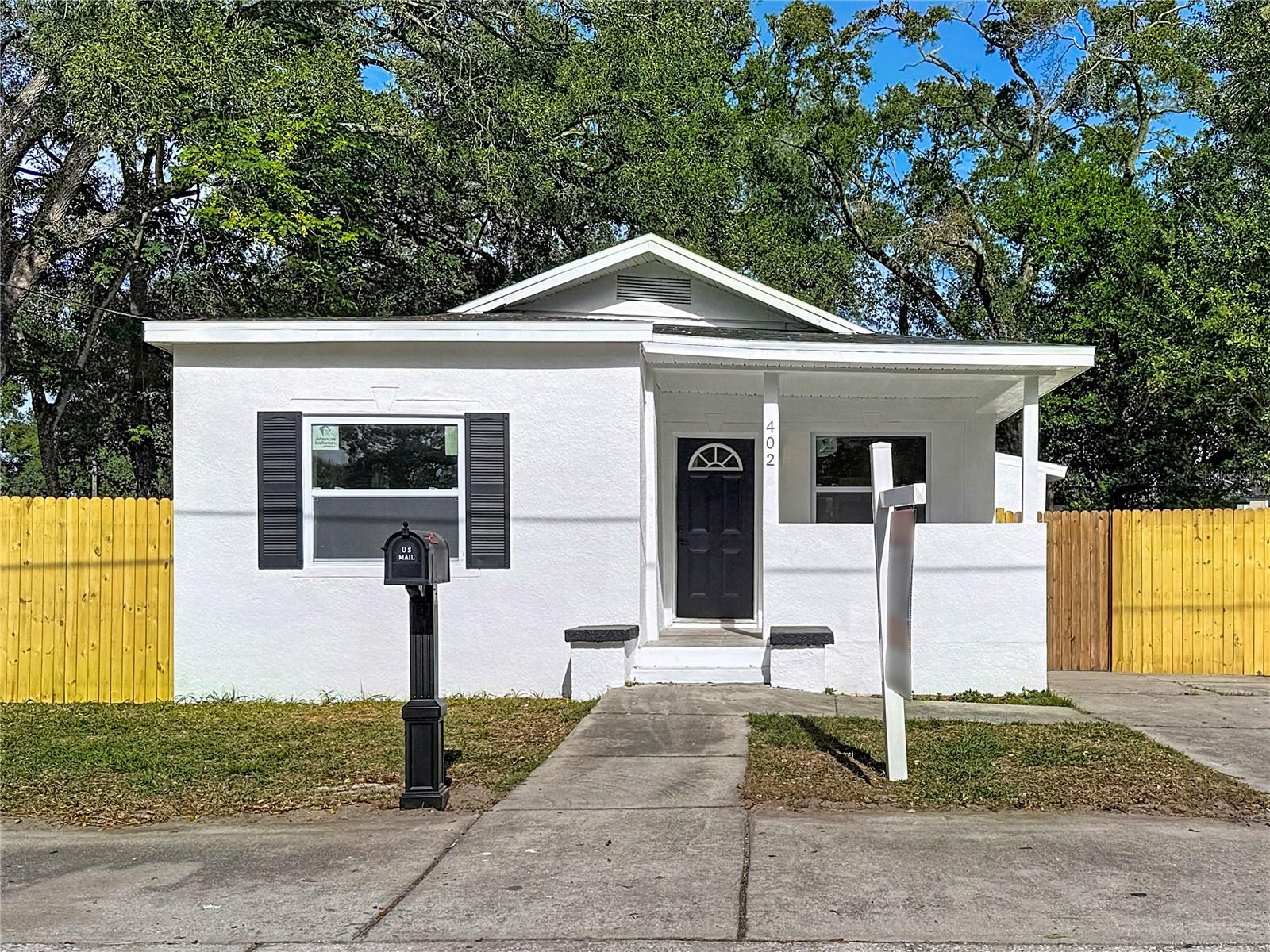 402 E VIRGINIA AVE — photo 4