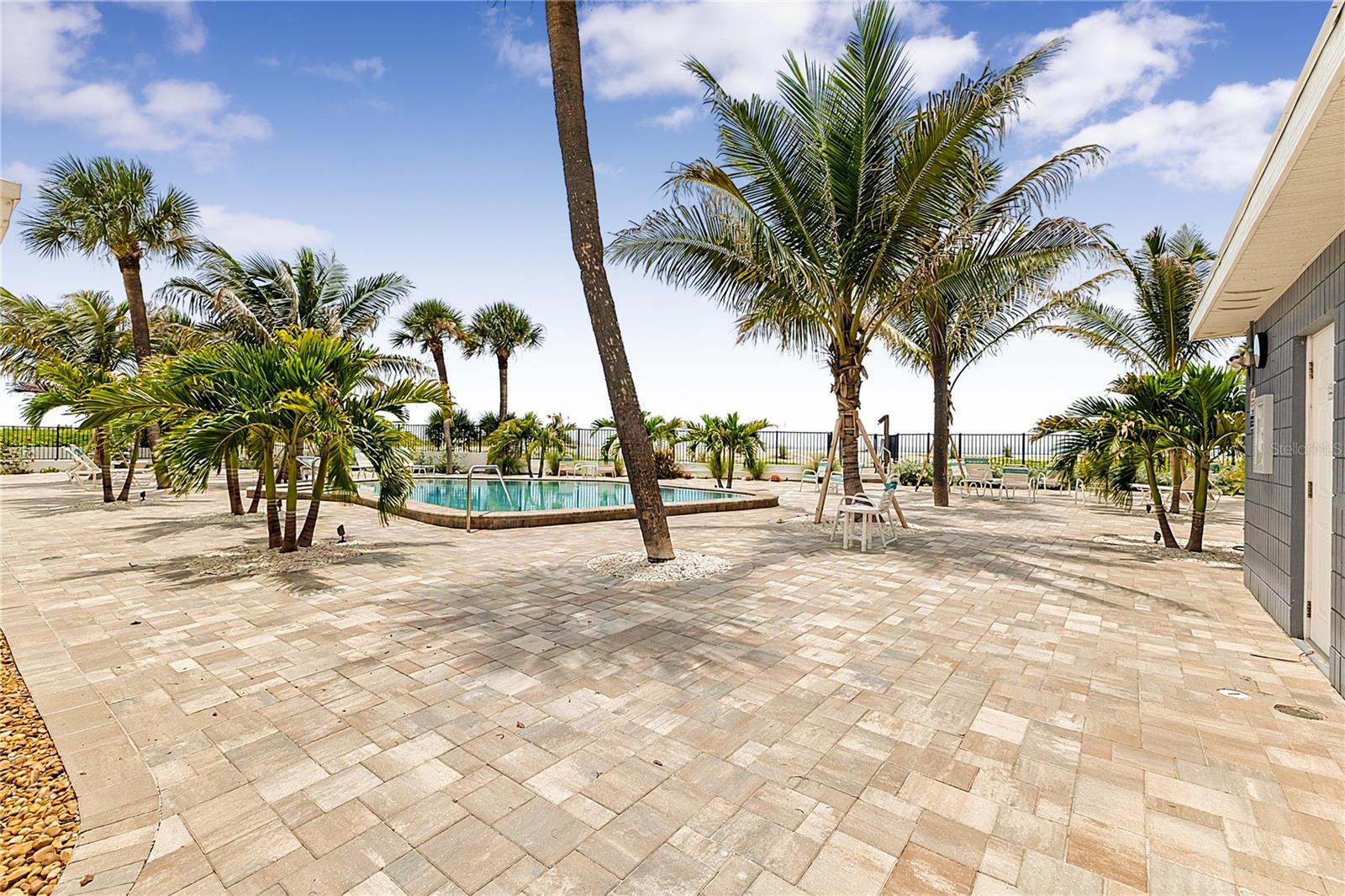 1205 TARPON CENTER DR #B4 — photo 10