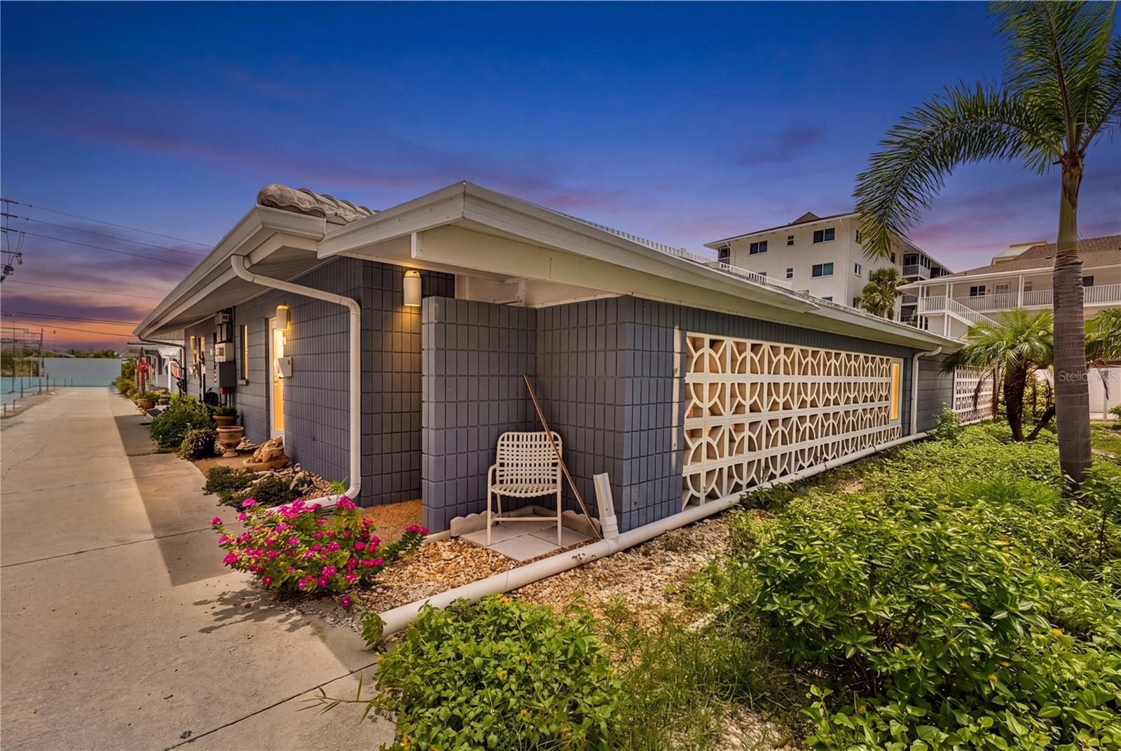 1205 TARPON CENTER DR #B4 — photo 5