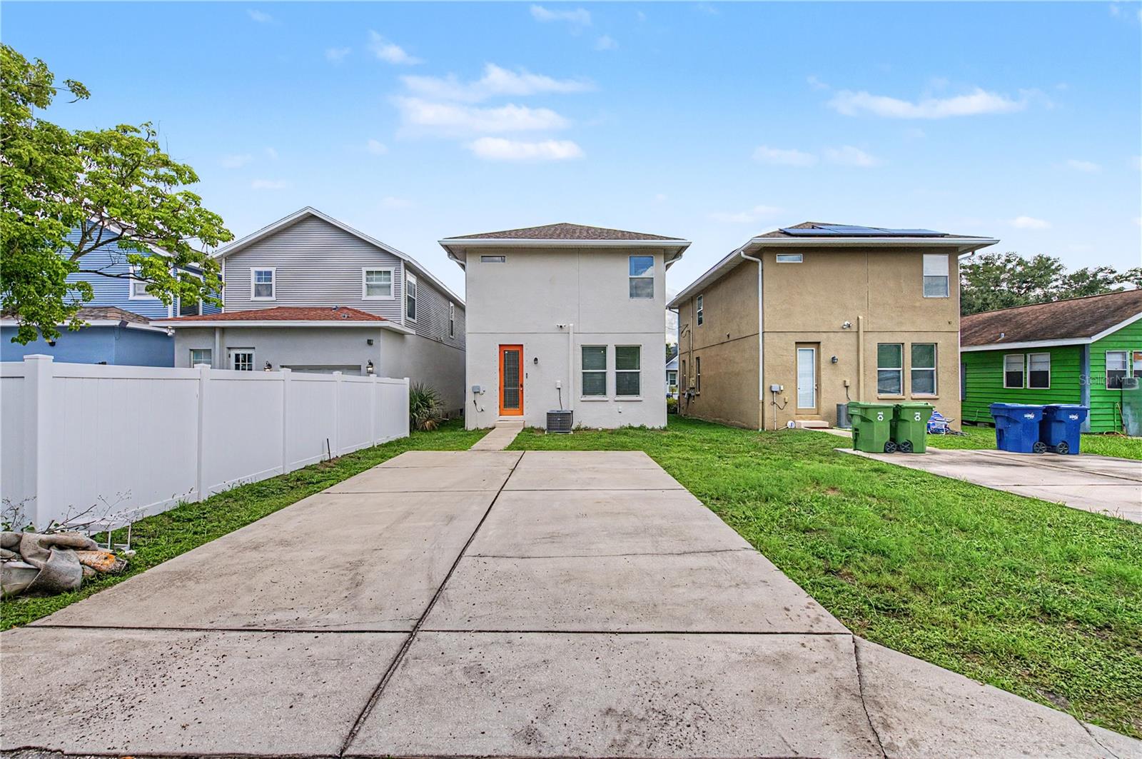 2126 W SPRUCE ST — photo 32