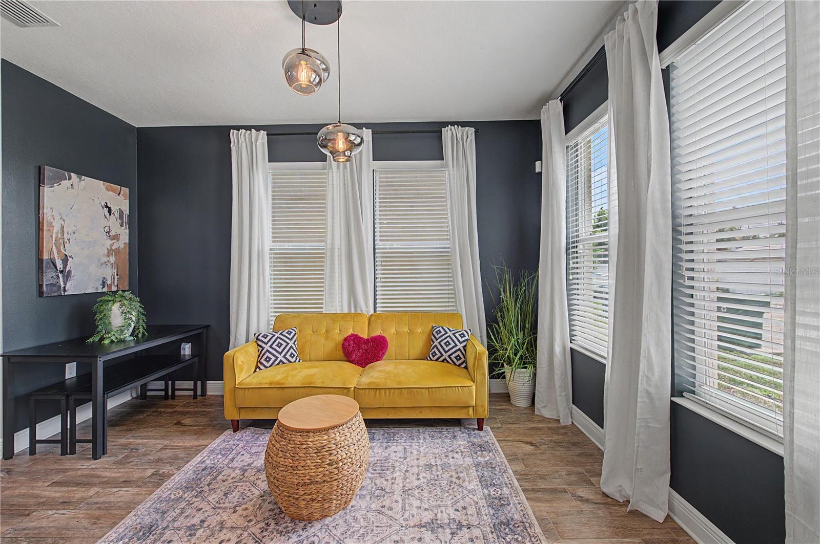 2126 W SPRUCE ST — photo 17