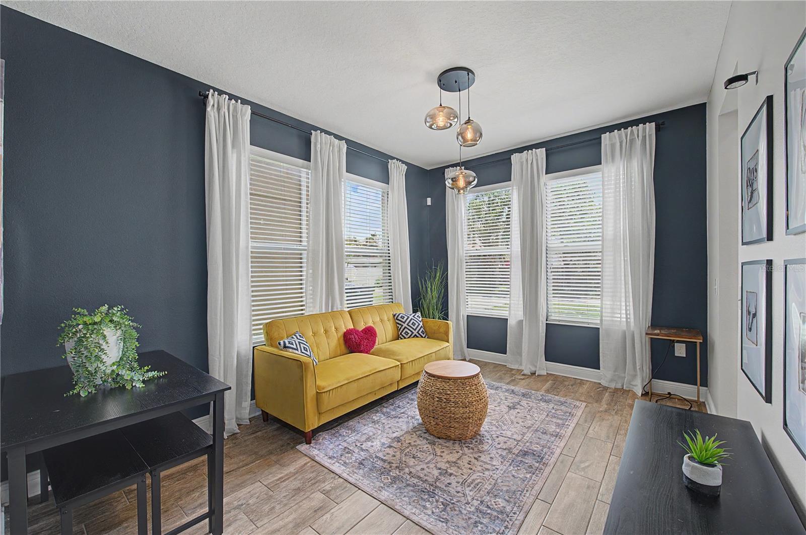 2126 W SPRUCE ST — photo 15