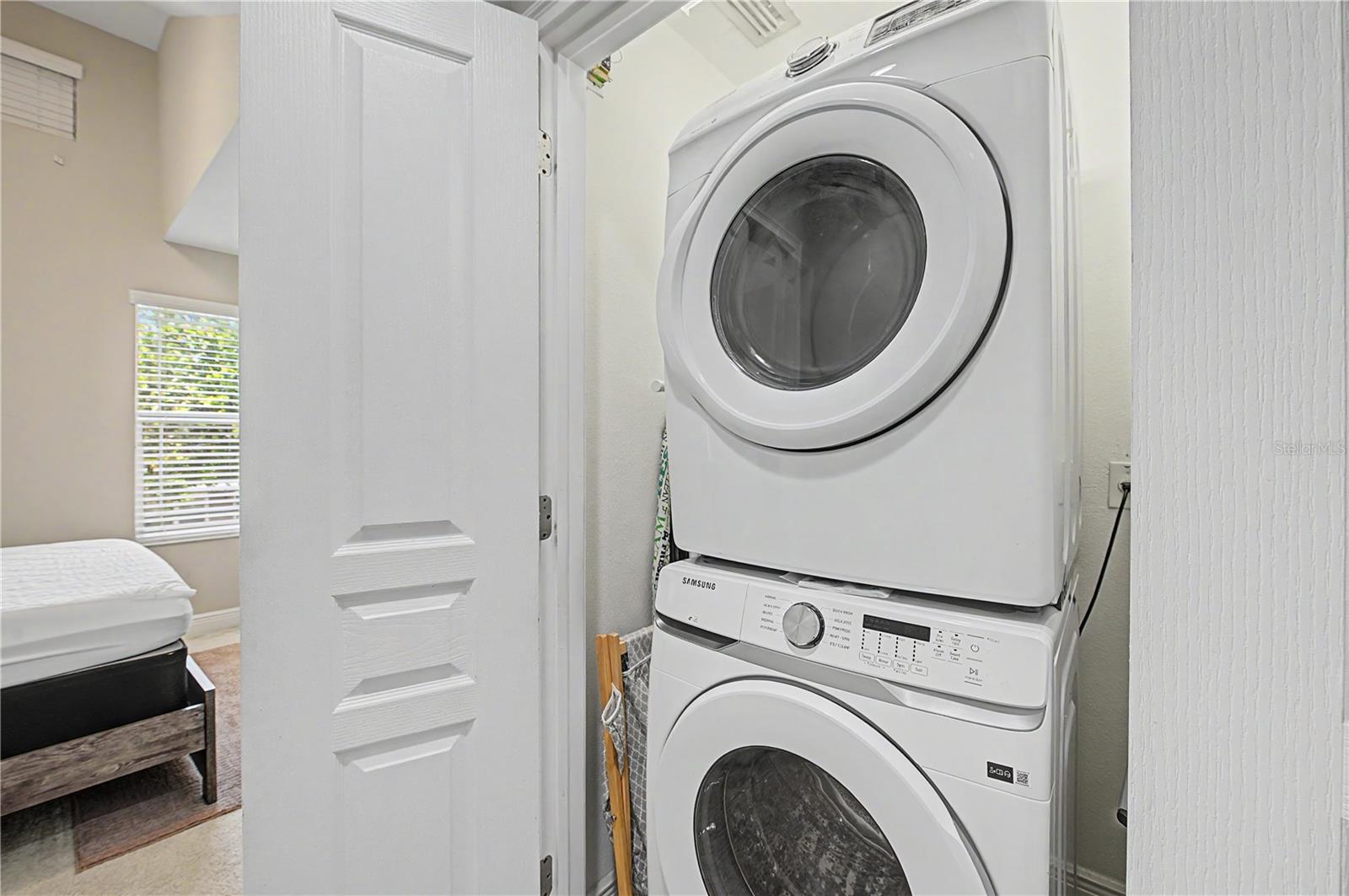 2126 W SPRUCE ST — photo 30