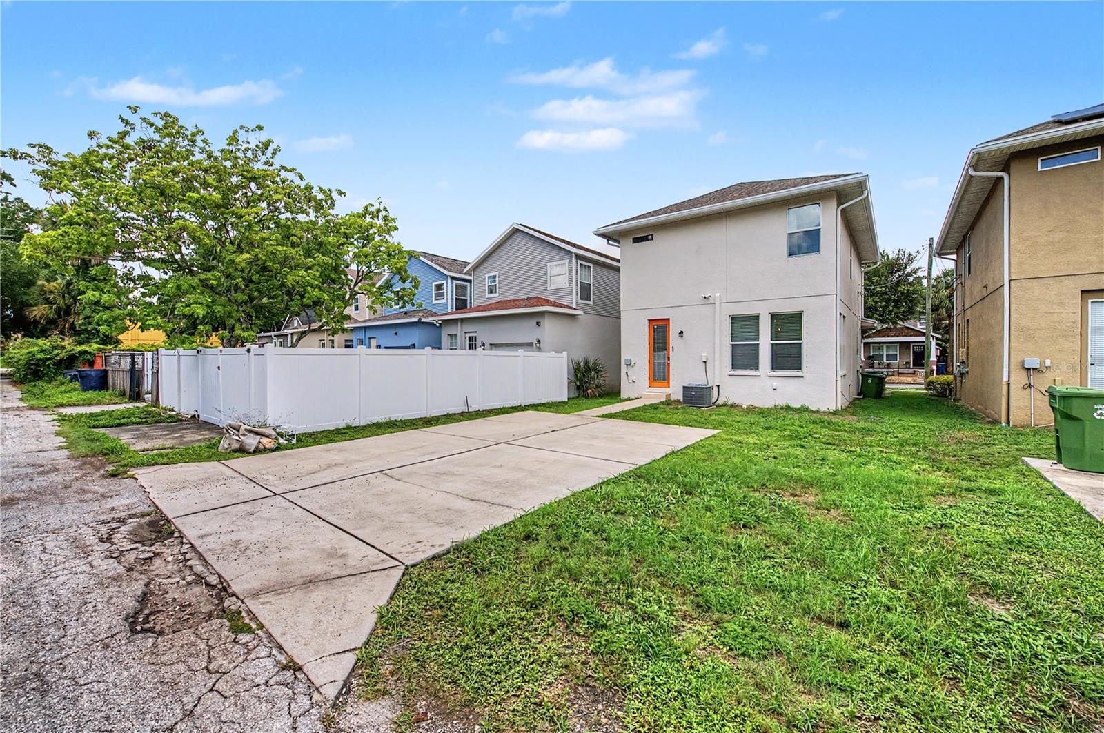 2126 W SPRUCE ST — photo 31