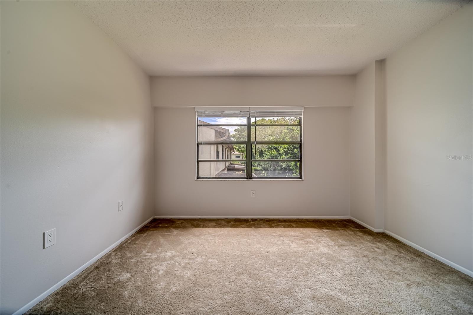 9209 SEMINOLE BLVD #56 — photo 37