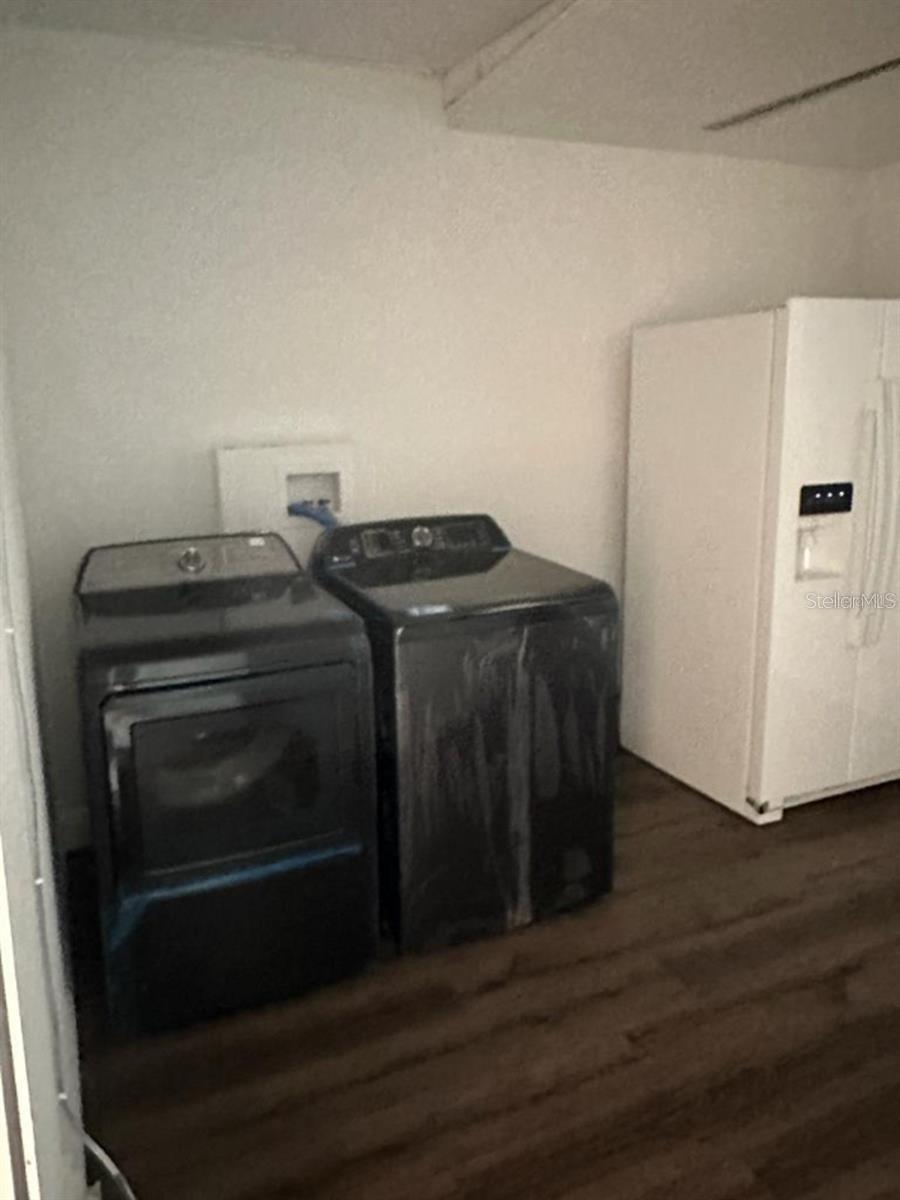 39638 SUNVALLEY DR — photo 15