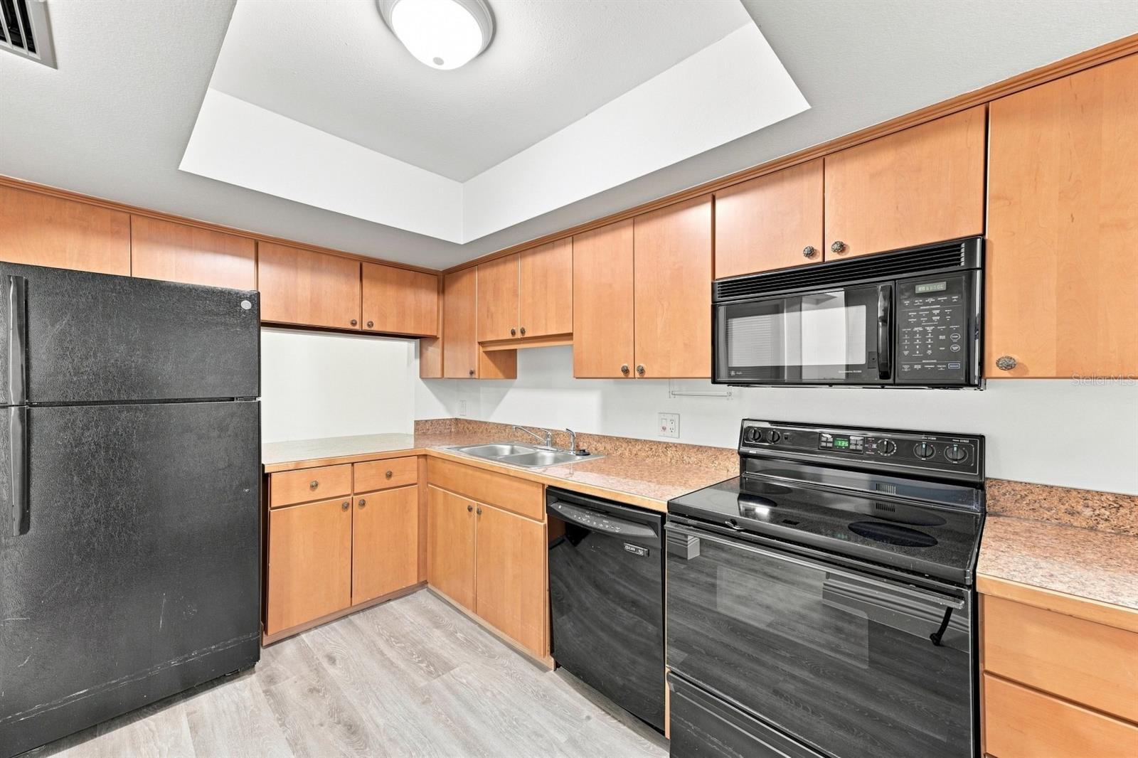 3807 N OAK DR #D41 — photo 13