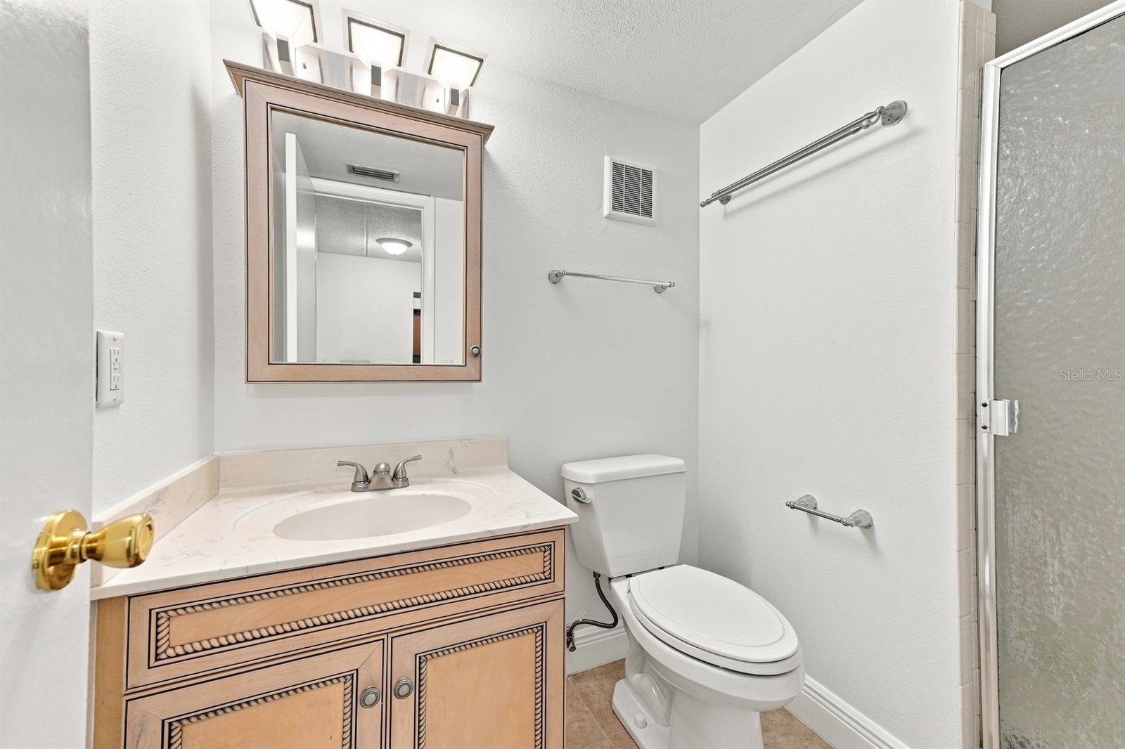 3807 N OAK DR #D41 — photo 23