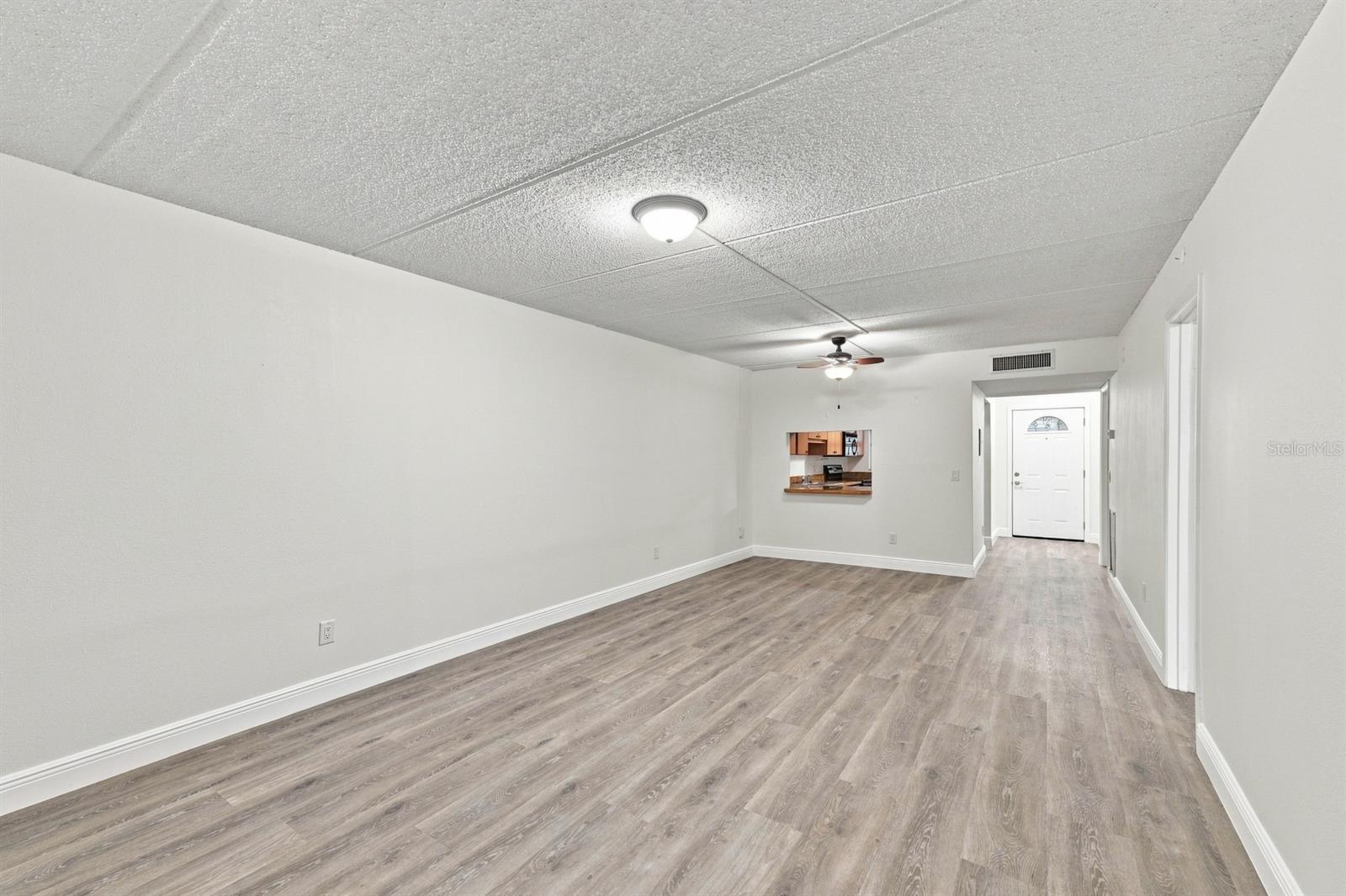 3807 N OAK DR #D41 — photo 11