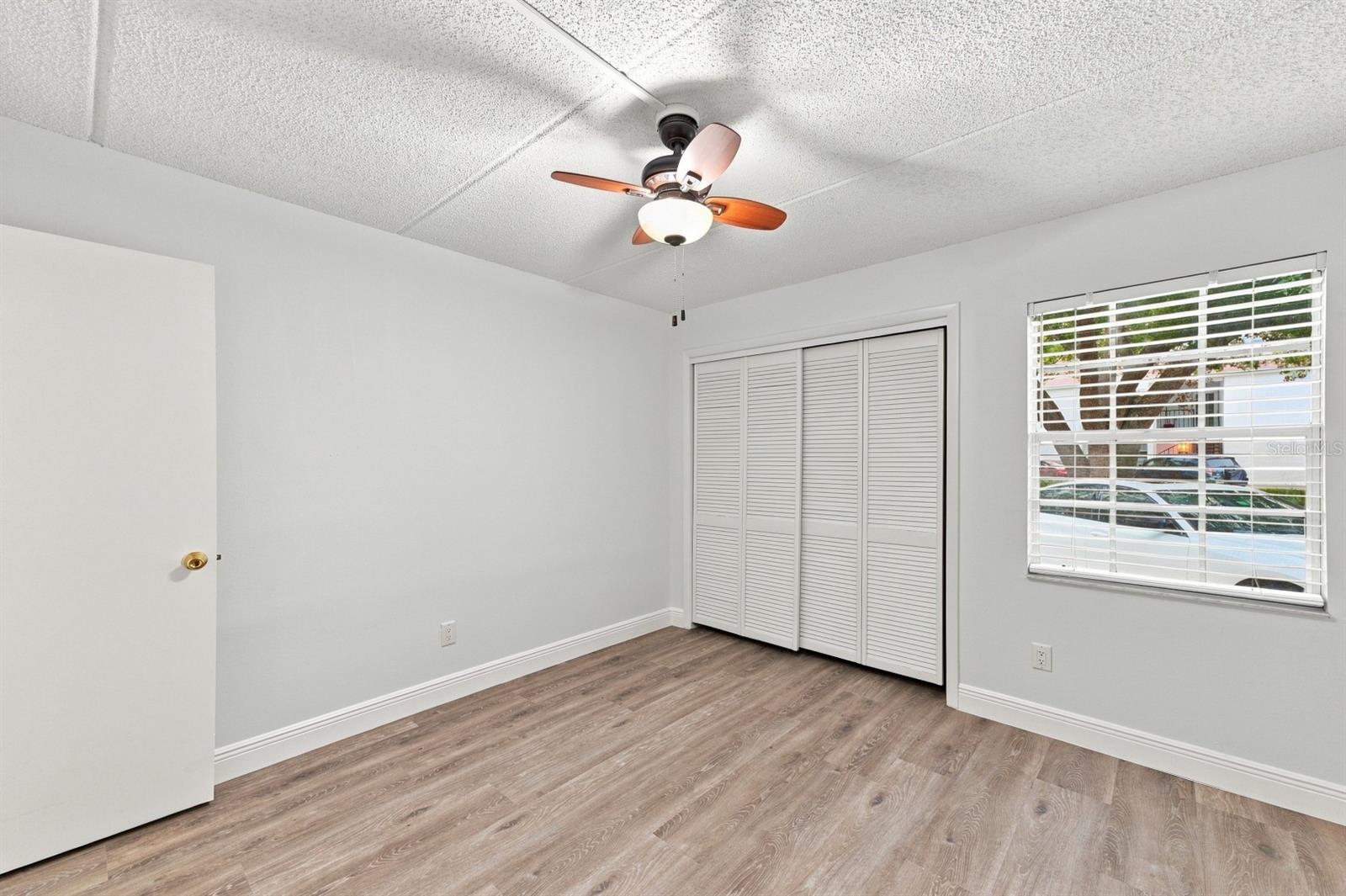 3807 N OAK DR #D41 — photo 21