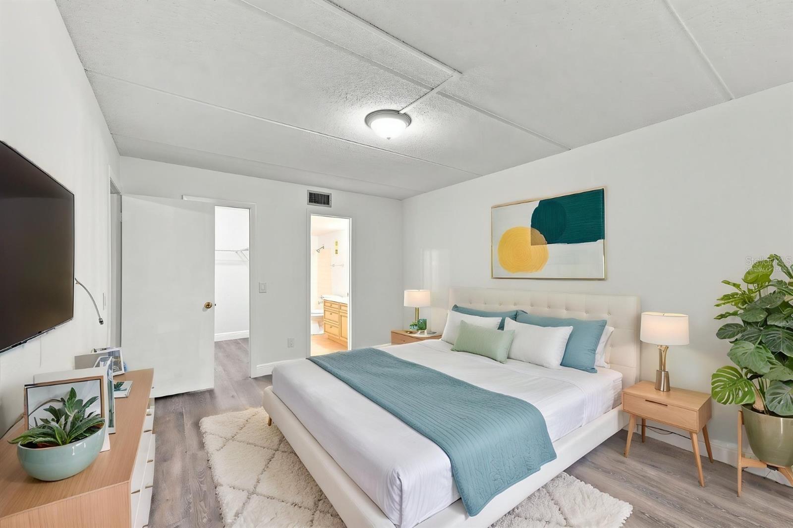 3807 N OAK DR #D41 — photo 18