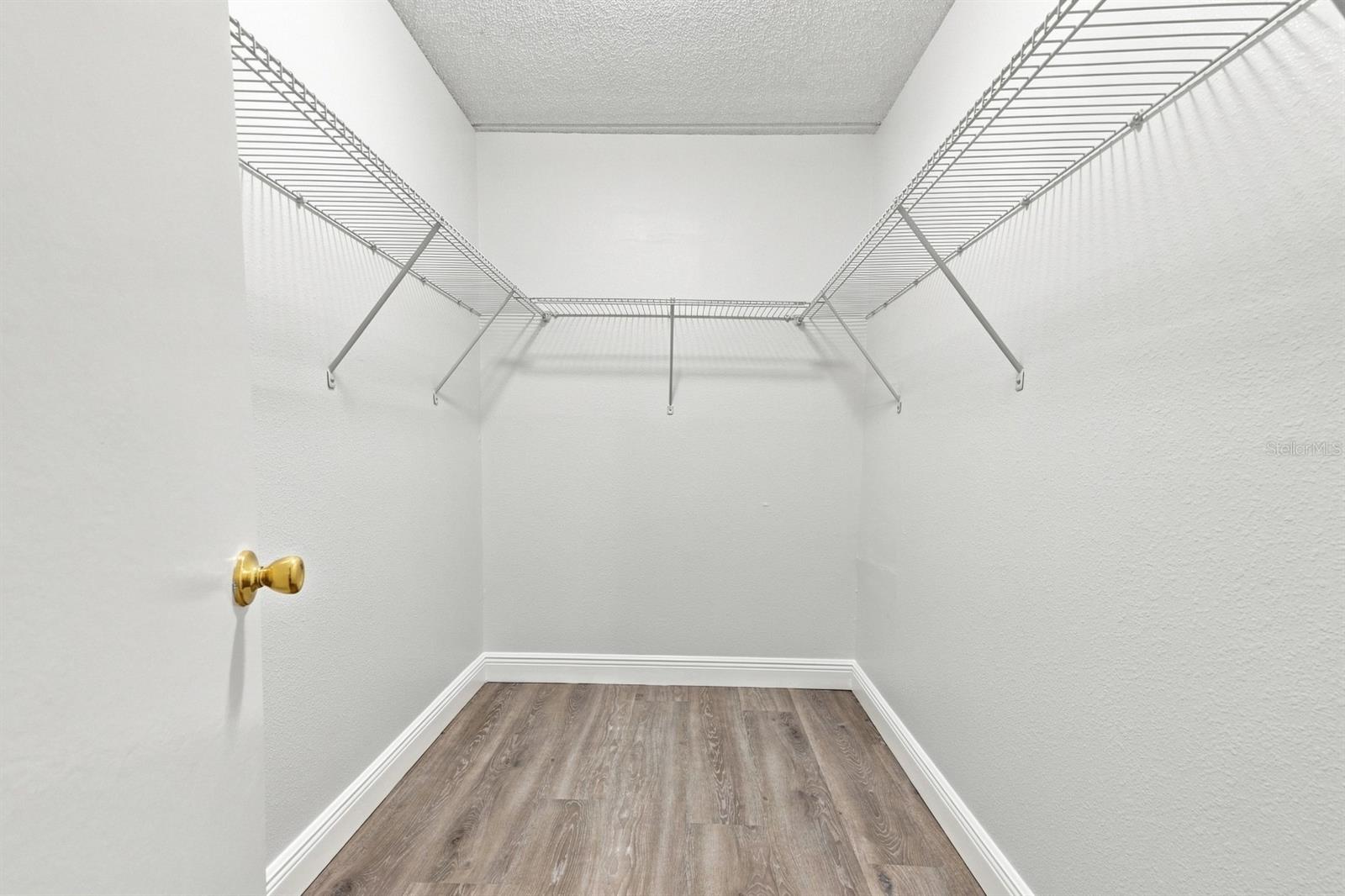 3807 N OAK DR #D41 — photo 20