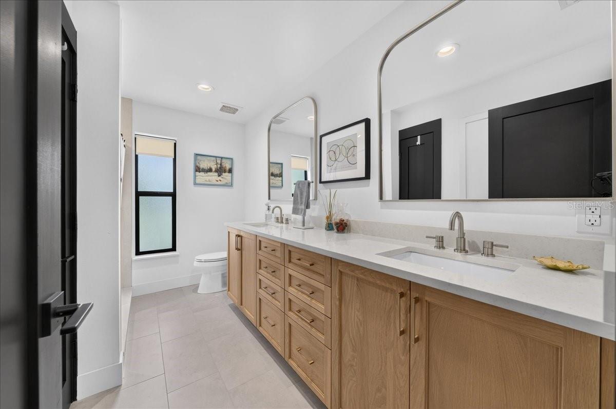 2862 SHADY OAK CT — photo 29