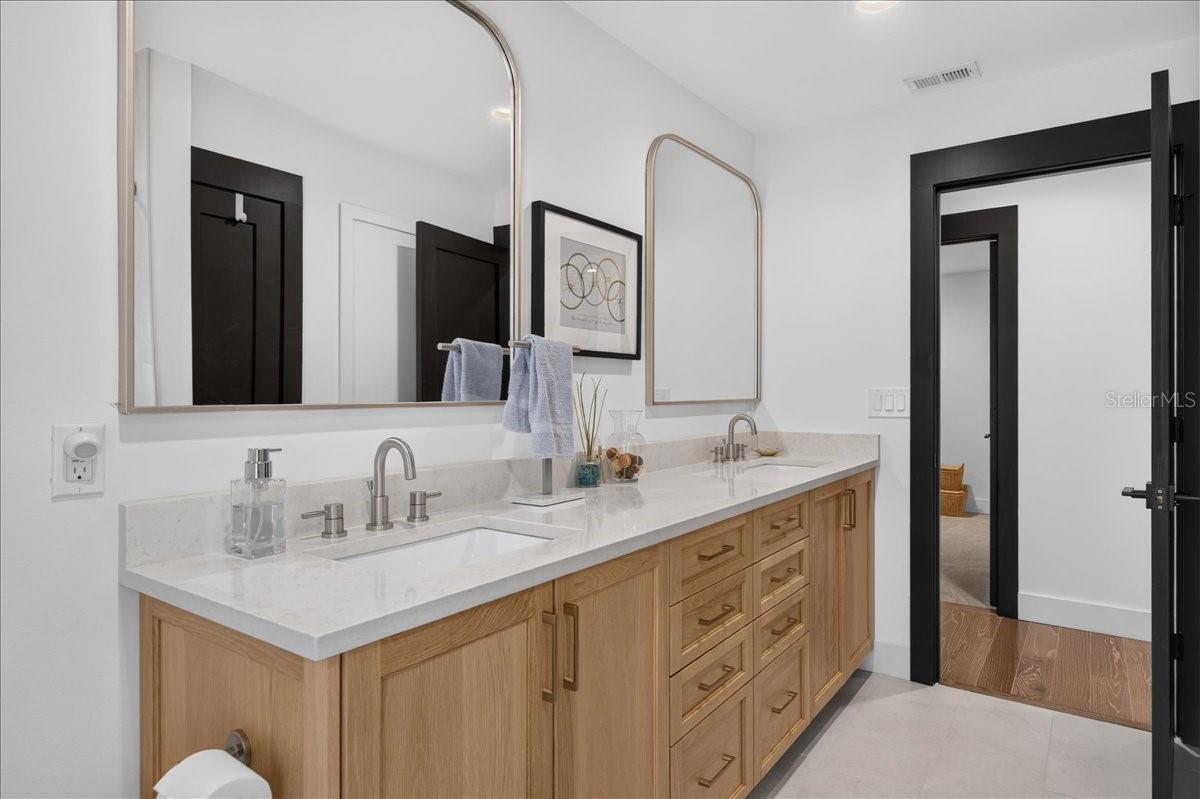 2862 SHADY OAK CT — photo 31