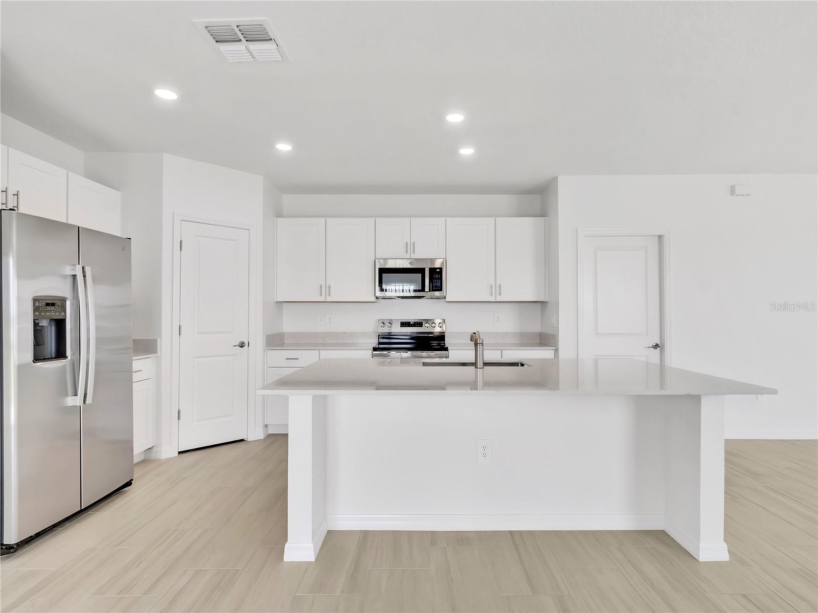 8505 BELLA MAR TRAIL — photo 11
