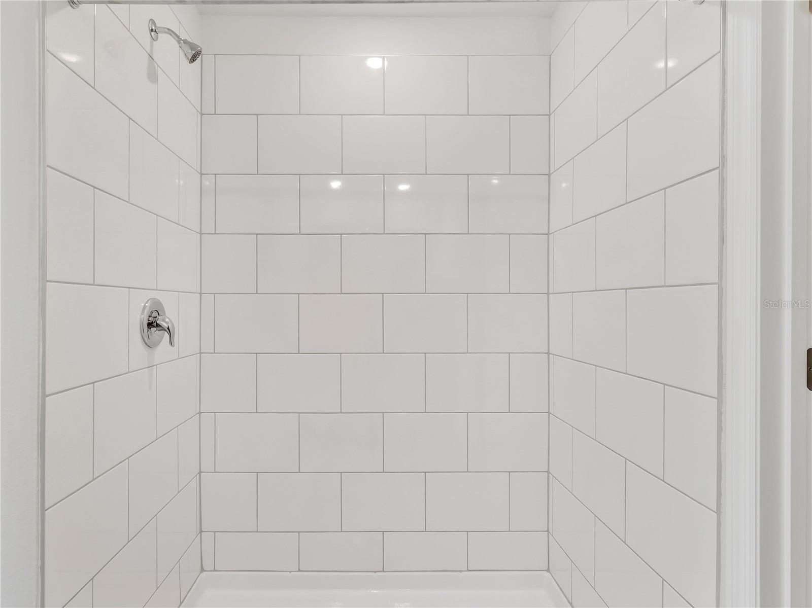 8505 BELLA MAR TRAIL — photo 23