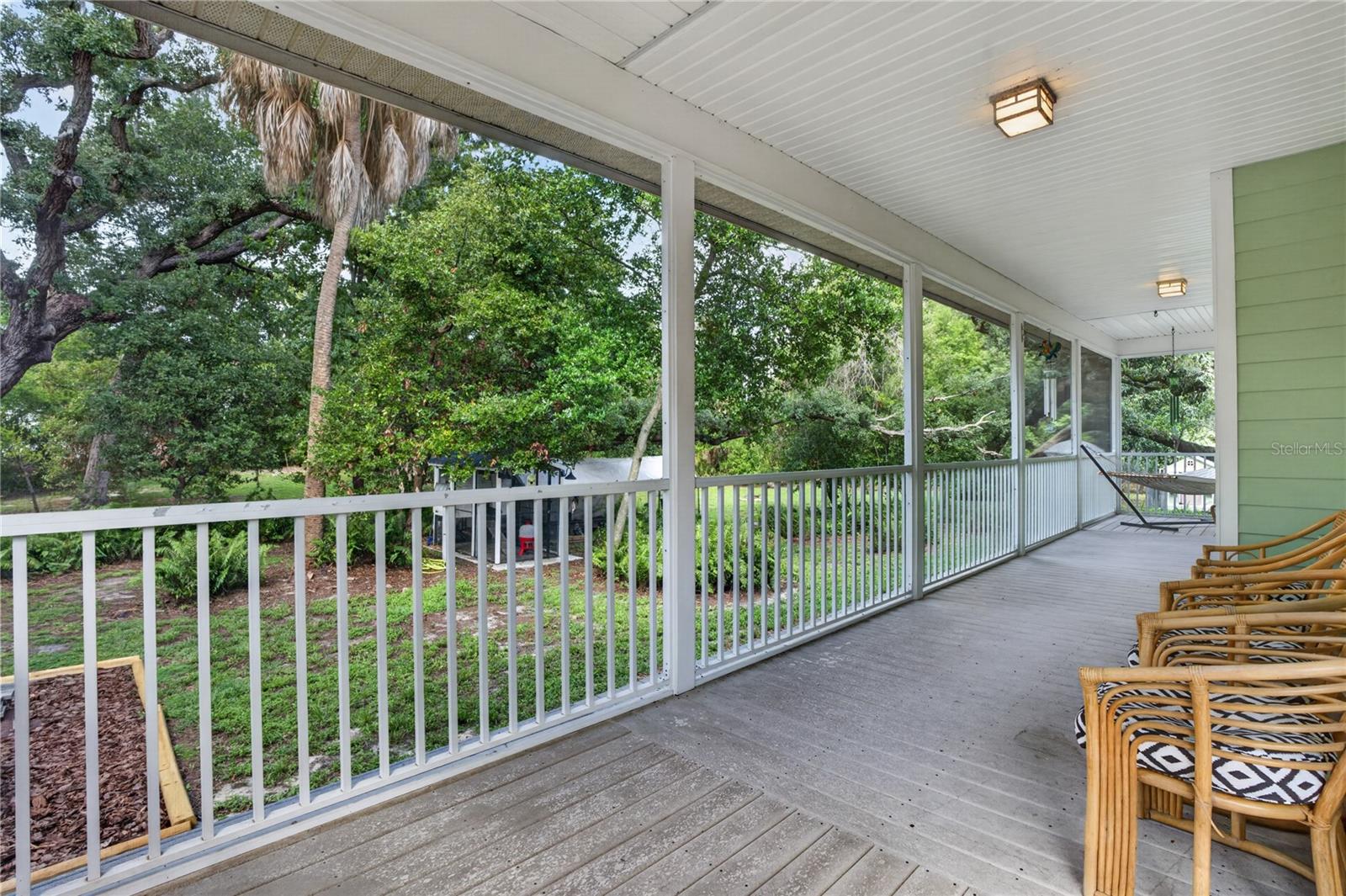 207 N LEVIS AVE — photo 17