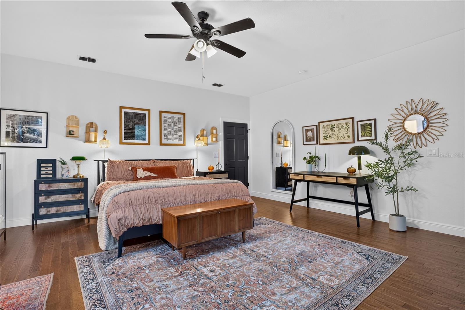 207 N LEVIS AVE — photo 31