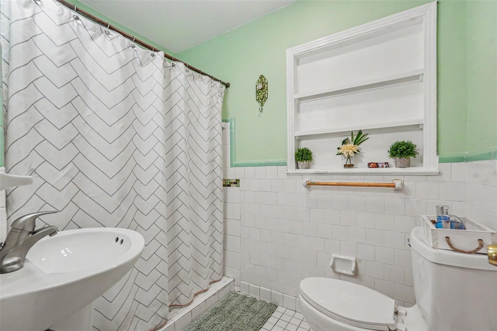 1509 W BARR DR — photo 18
