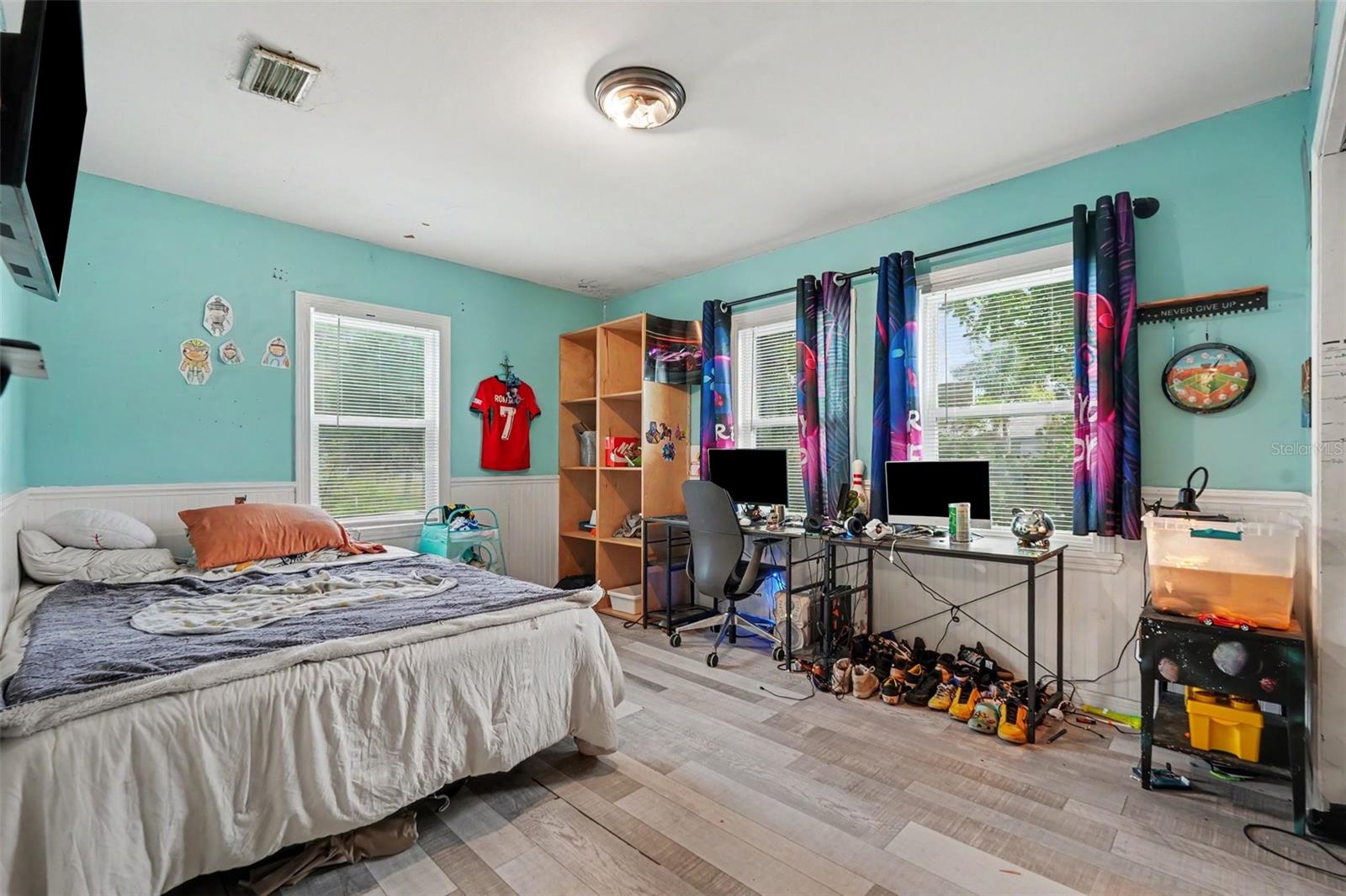 1509 W BARR DR — photo 17