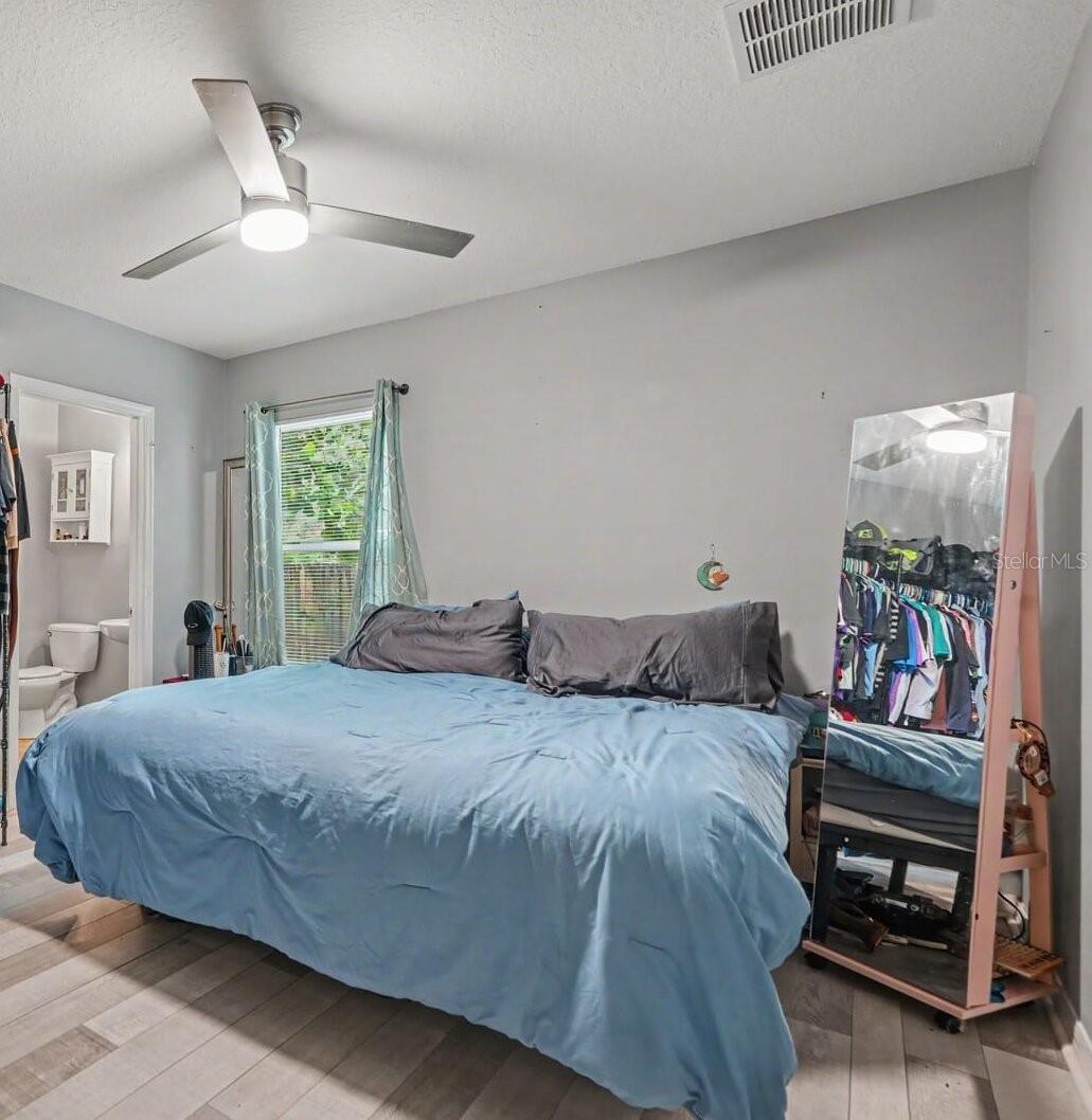 1509 W BARR DR — photo 11