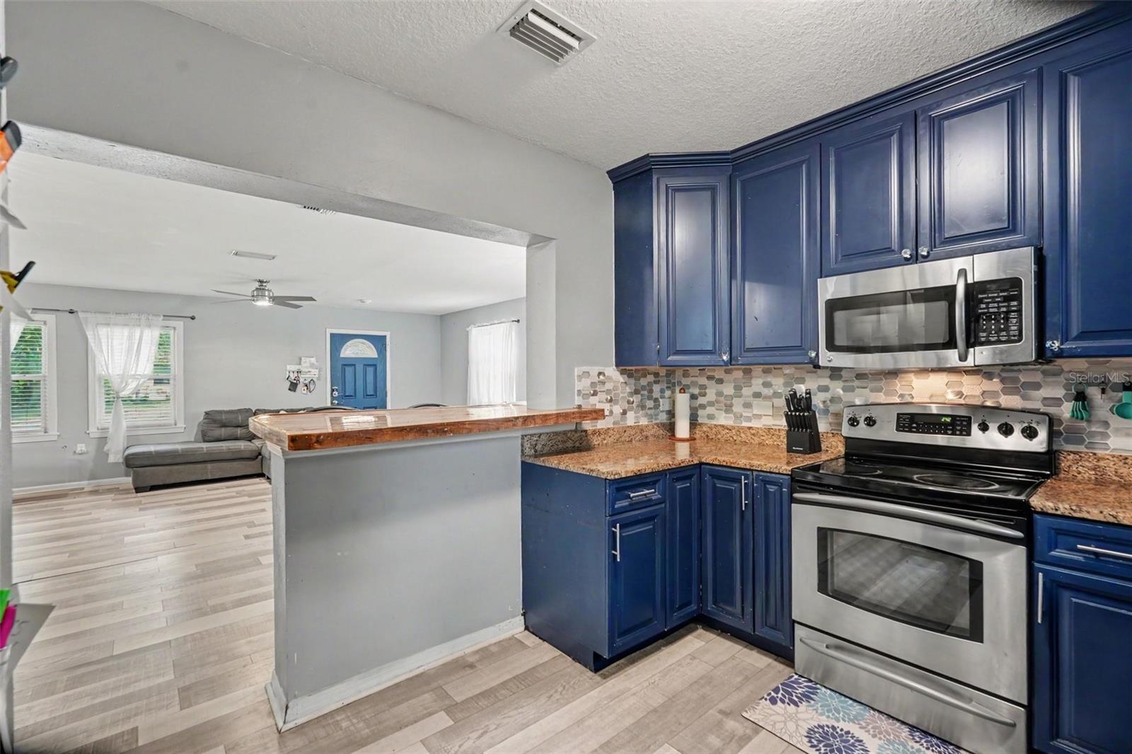 1509 W BARR DR — photo 10