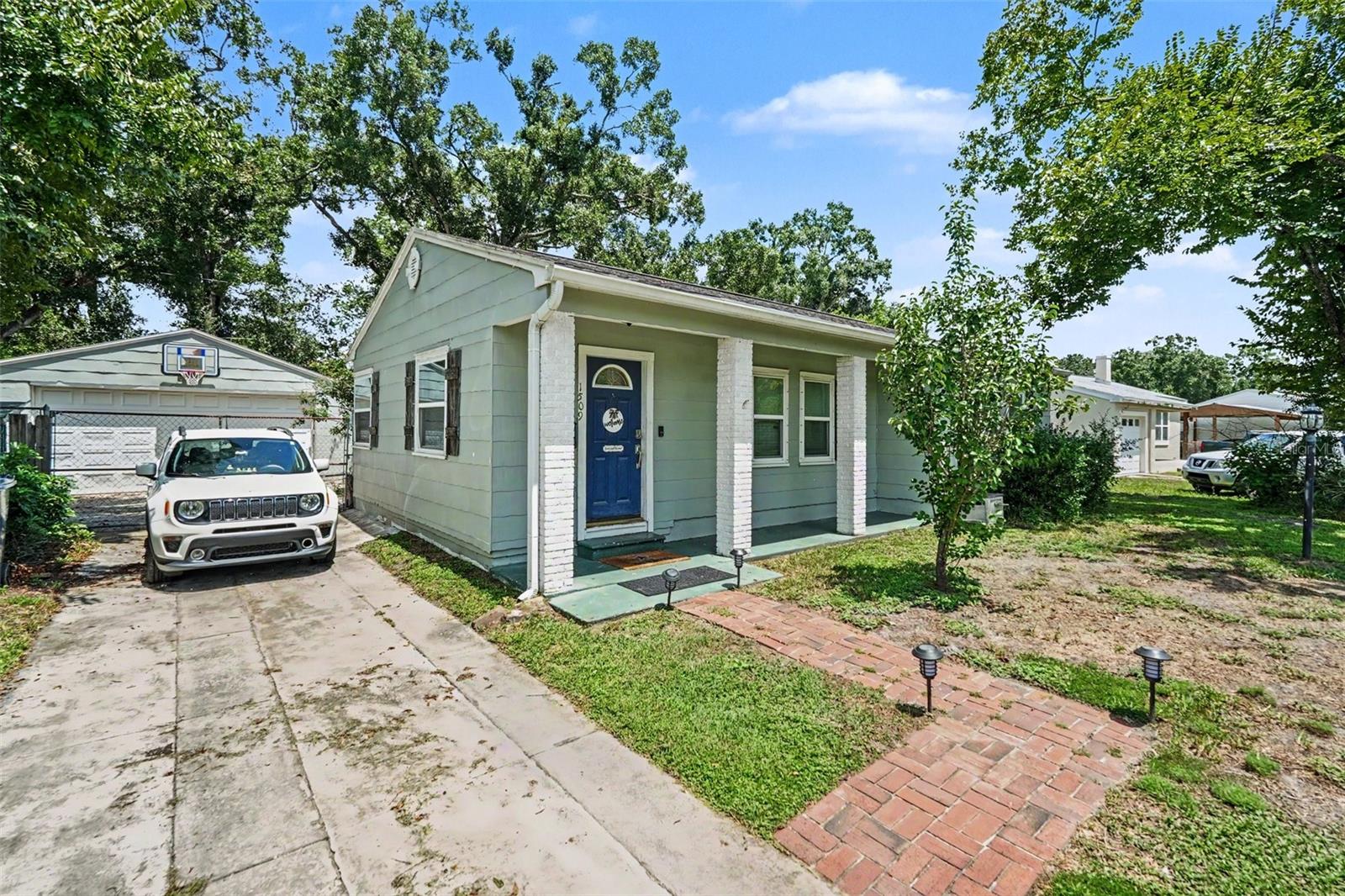 1509 W BARR DR — photo 3