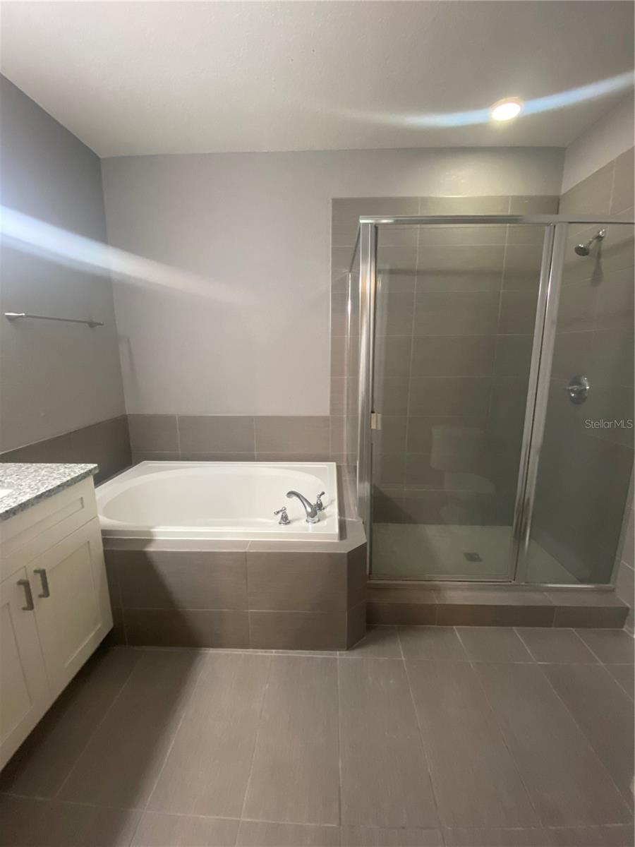16205 ENCLAVE VILLAGE DR #102 — photo 10