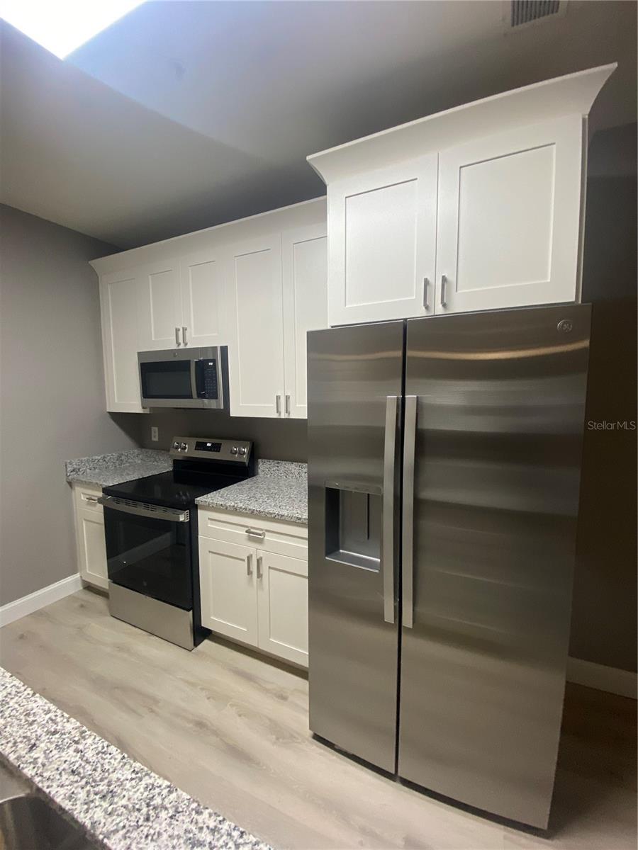 16205 ENCLAVE VILLAGE DR #102 — photo 4