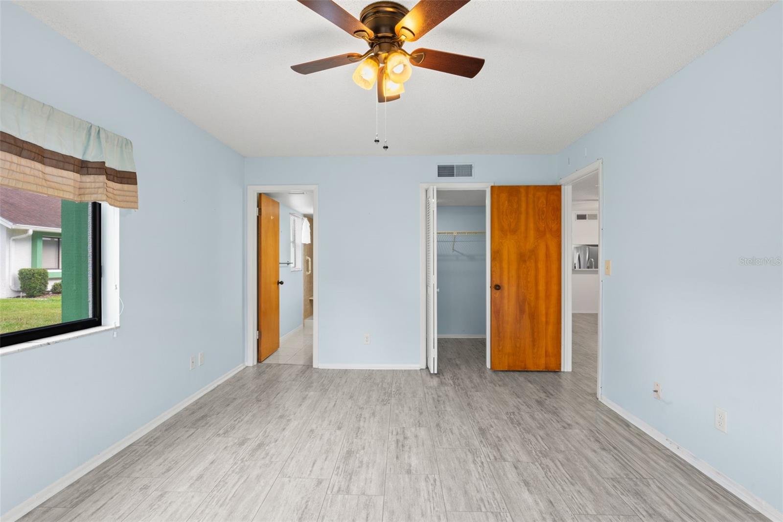 2502 ROYAL PINES CIR #5C — photo 17