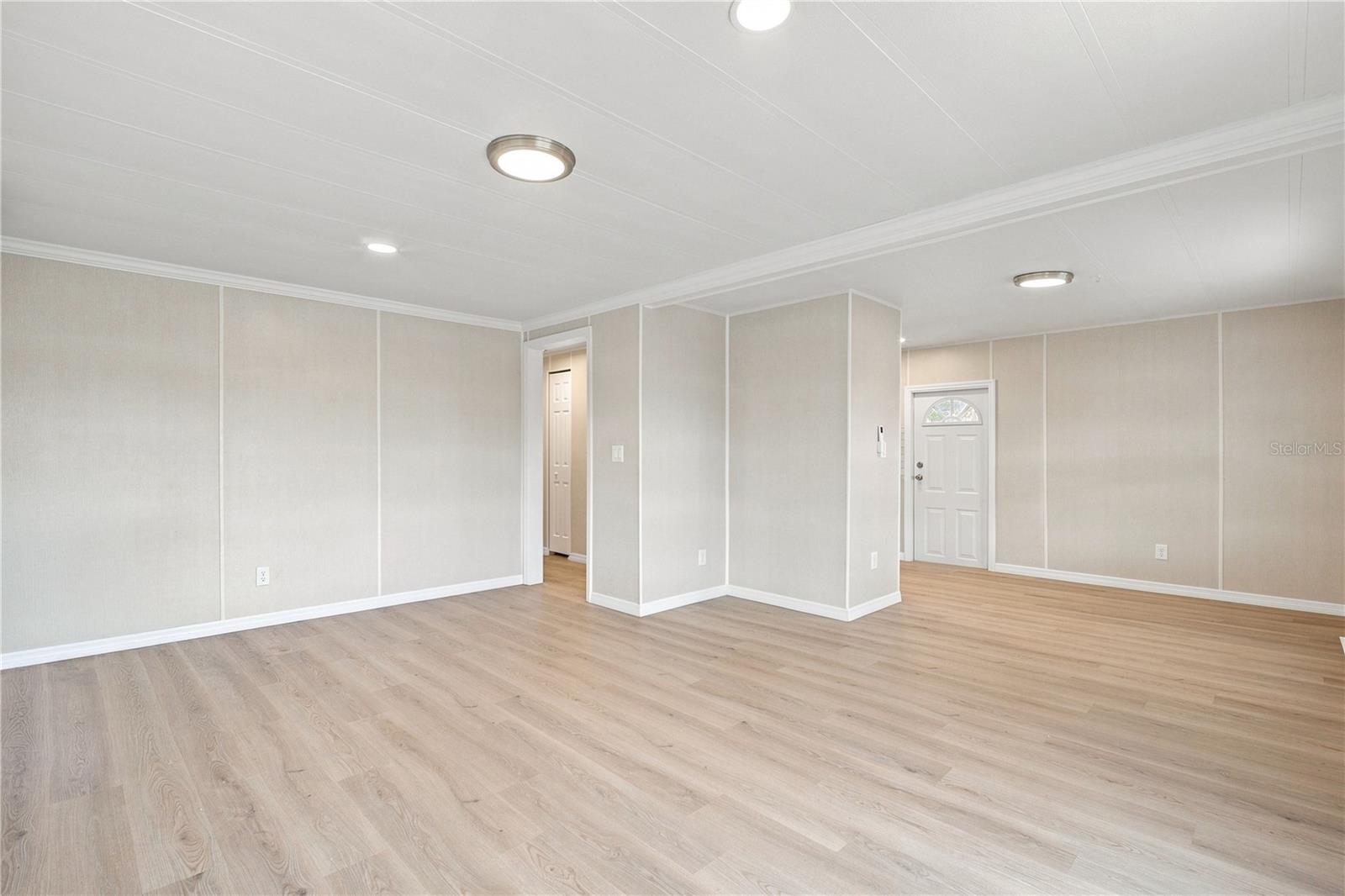 10913 JUSTICE DR — photo 8