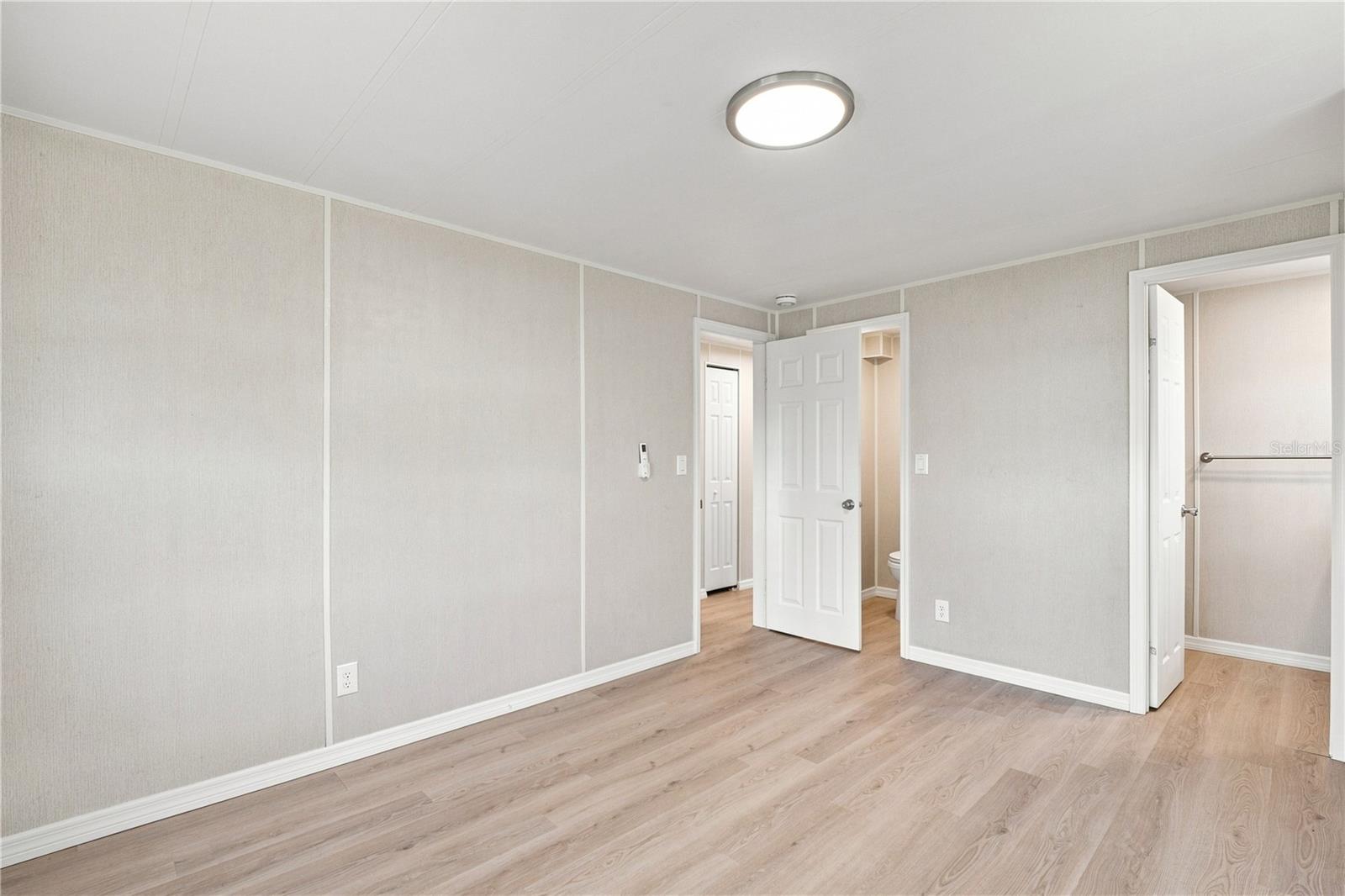 10913 JUSTICE DR — photo 11