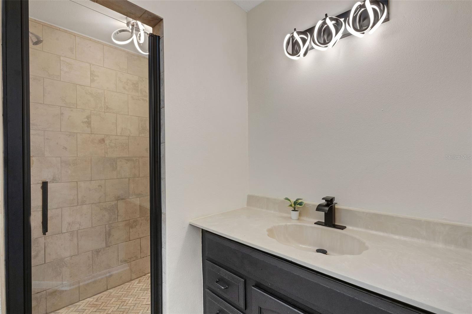4304 LUKOW PL — photo 39
