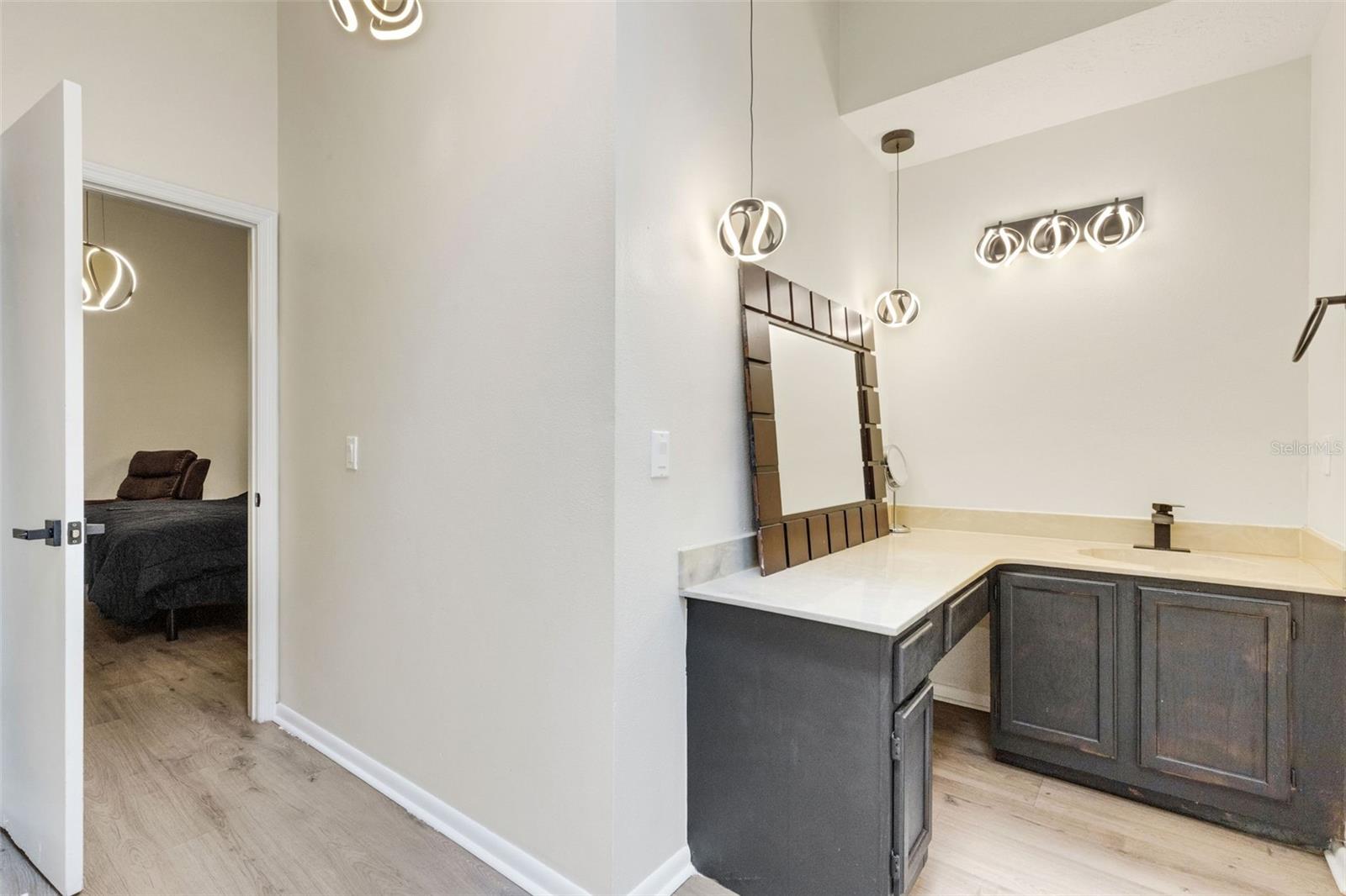 4304 LUKOW PL — photo 41