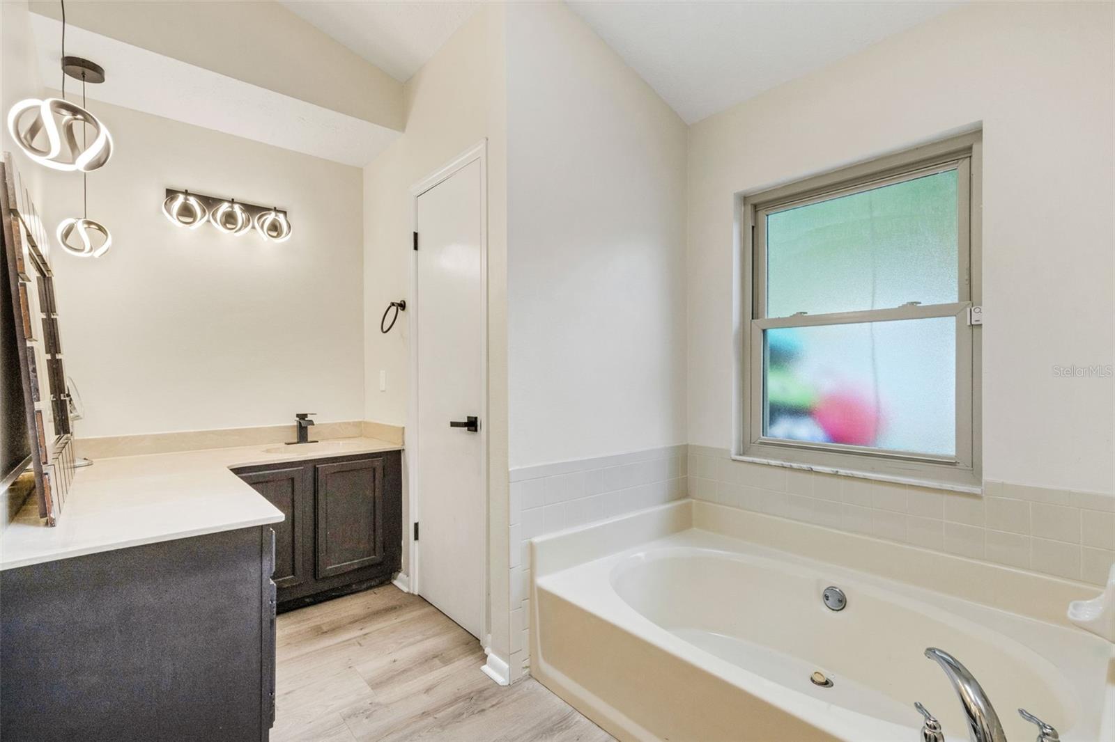4304 LUKOW PL — photo 40