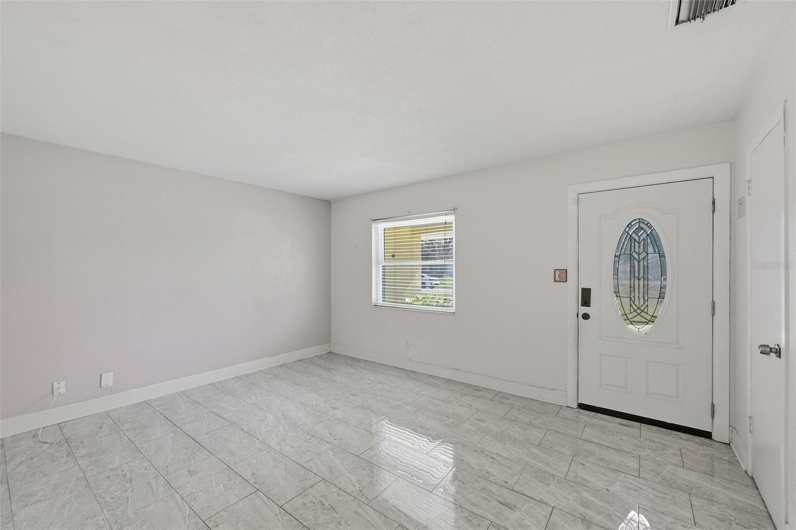 9810 N 54TH ST — photo 17