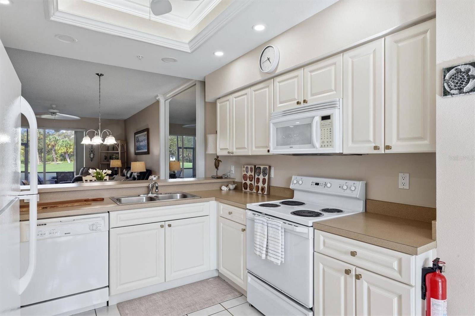 9590 HIGH GATE DR #1912 — photo 31