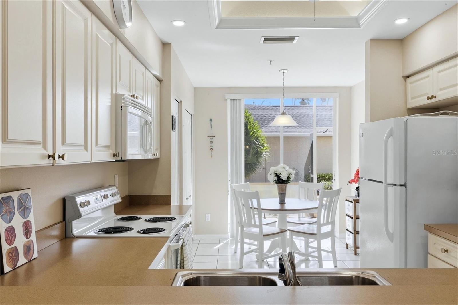 9590 HIGH GATE DR #1912 — photo 32