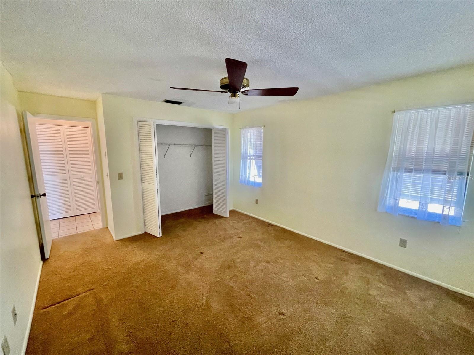 137 DRIFTING SANDS DR — photo 33