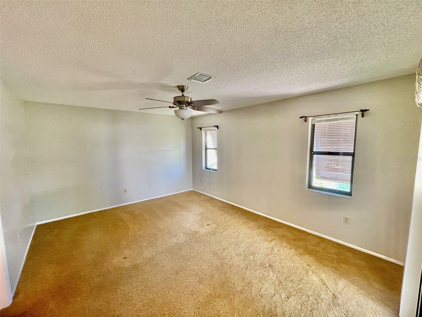137 DRIFTING SANDS DR — photo 26