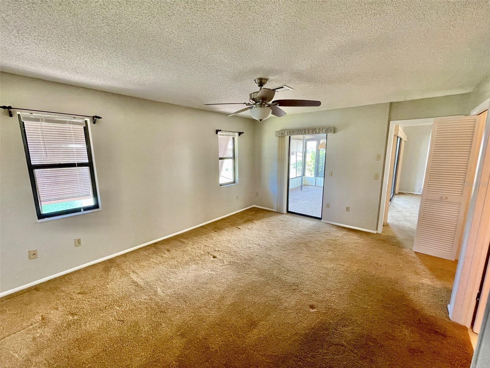 137 DRIFTING SANDS DR — photo 29