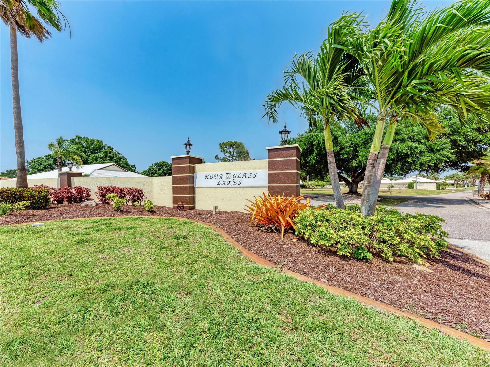 137 DRIFTING SANDS DR — photo 40
