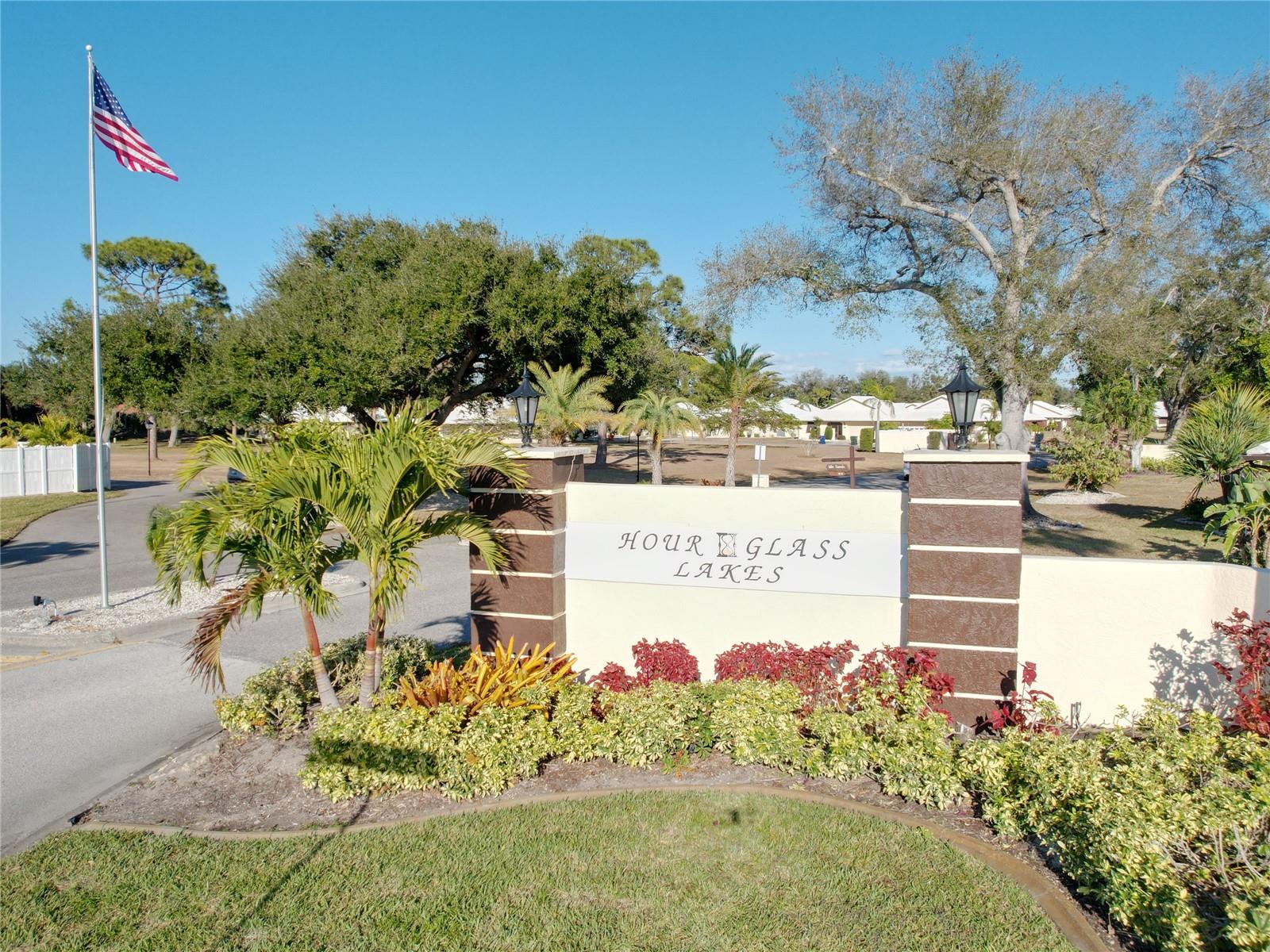 137 DRIFTING SANDS DR — photo 41
